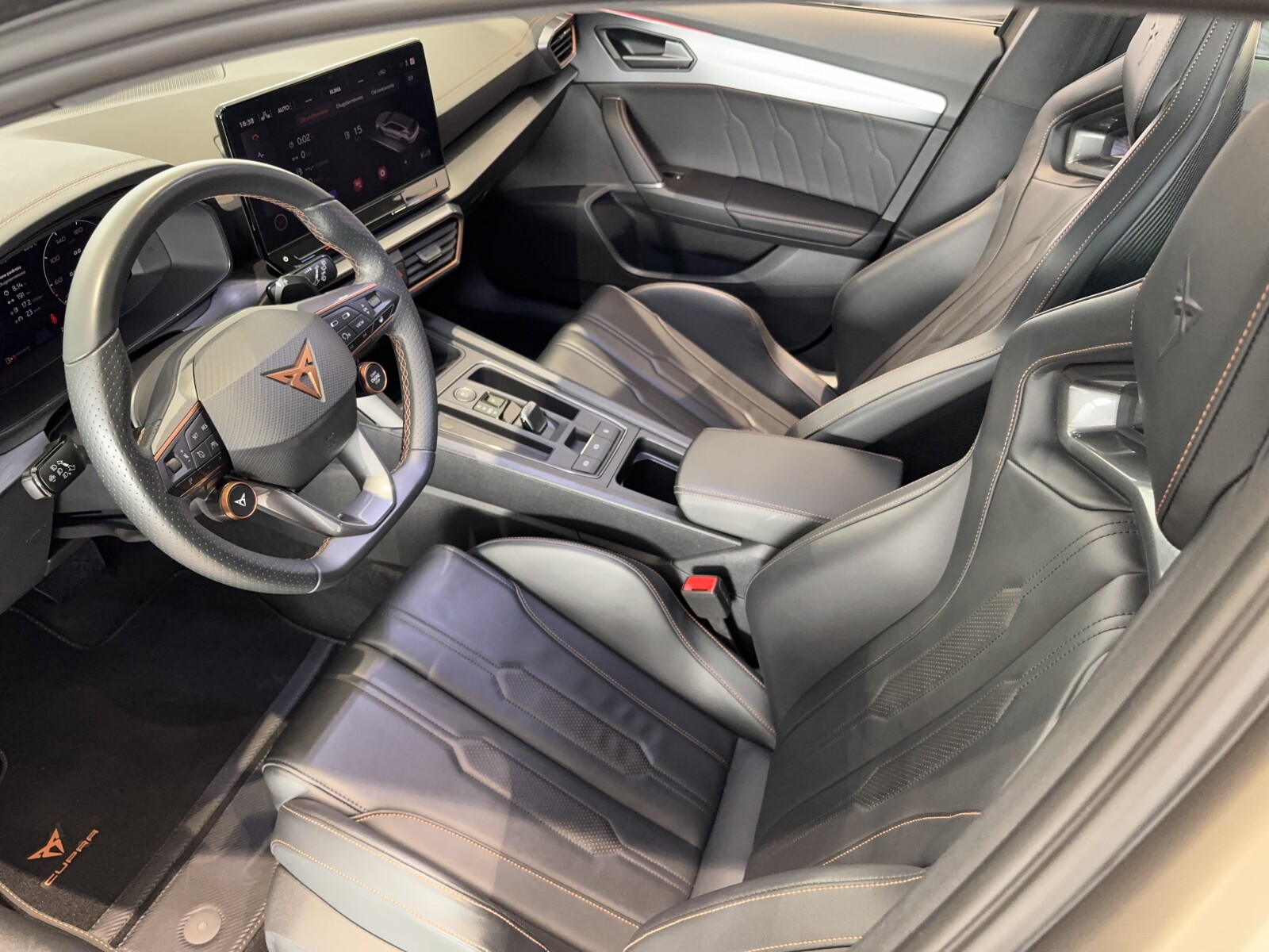 Cupra Formentor - zdjęcie 10