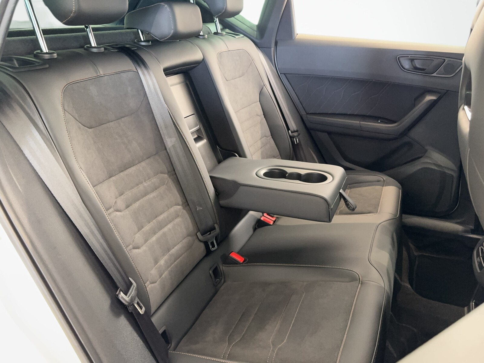 Cupra Ateca - zdjęcie 15
