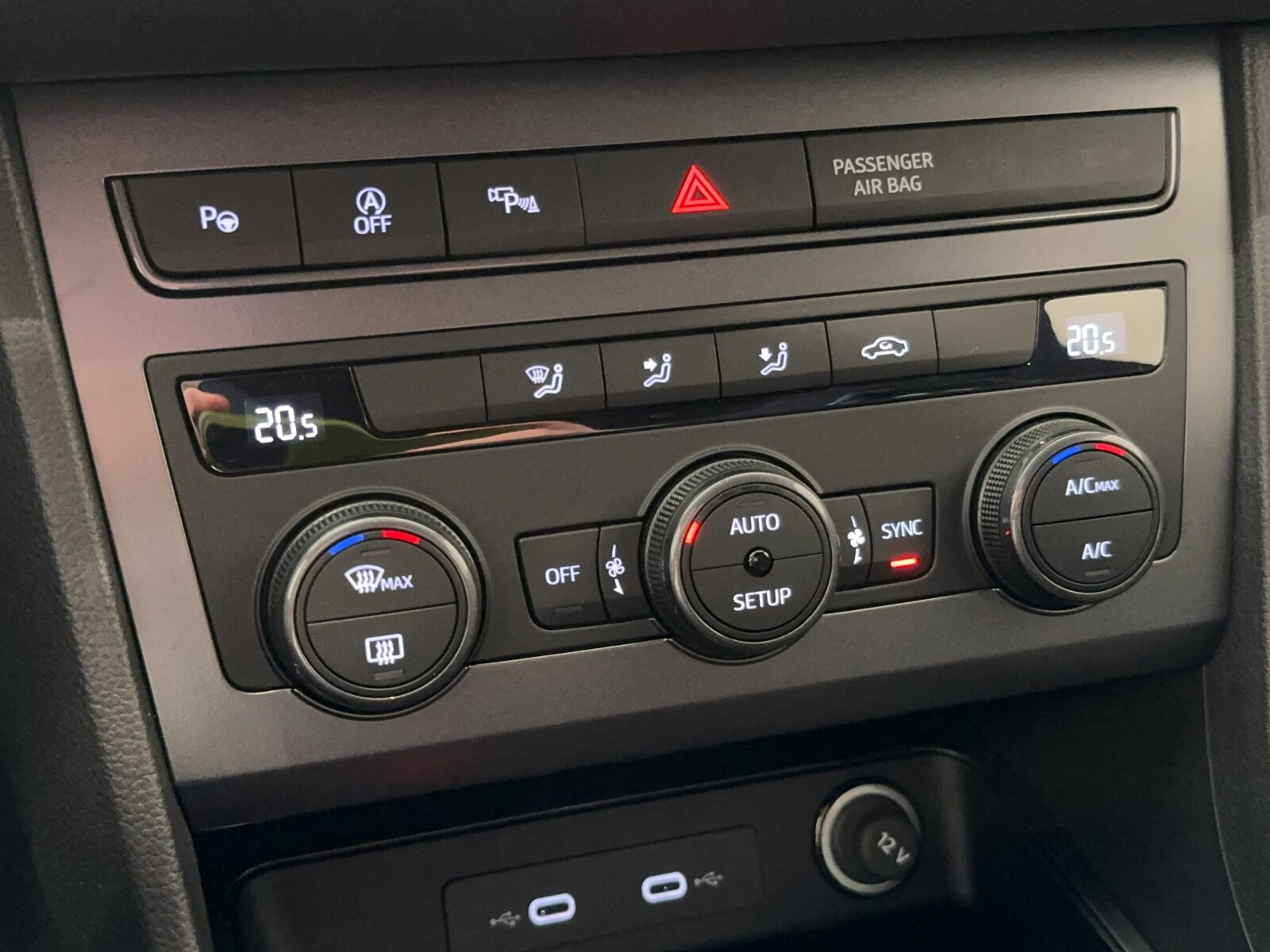 Cupra Ateca - zdjęcie 25