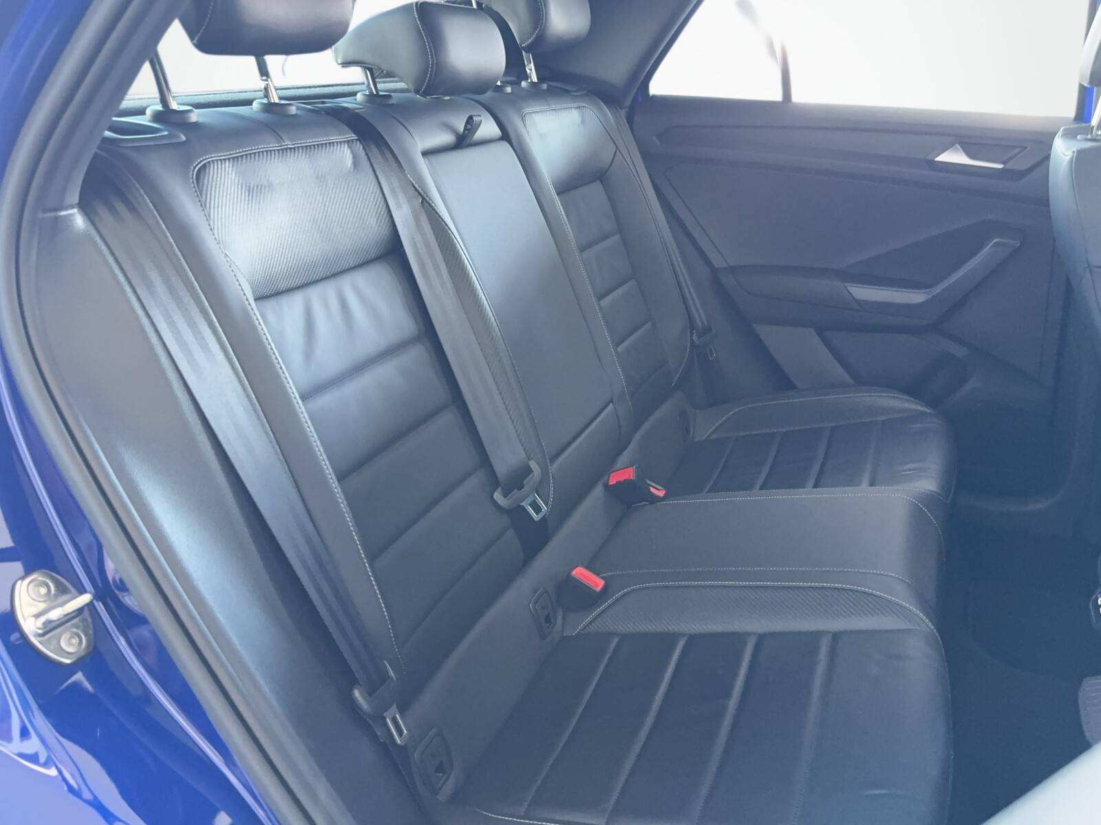 Volkswagen T-Roc - zdjęcie 14