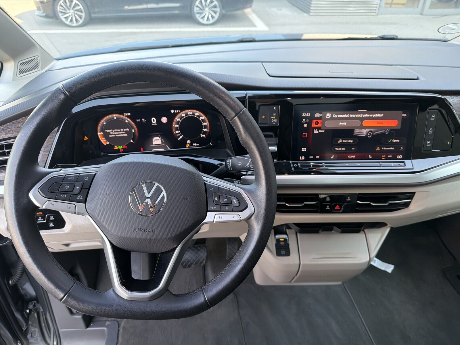 Volkswagen Multivan - zdjęcie 13