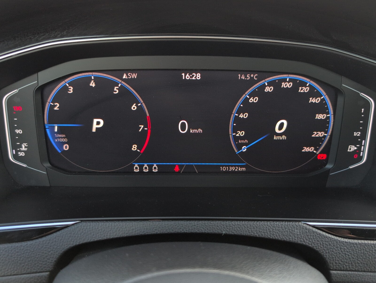 Volkswagen Passat Variant - zdjęcie 18