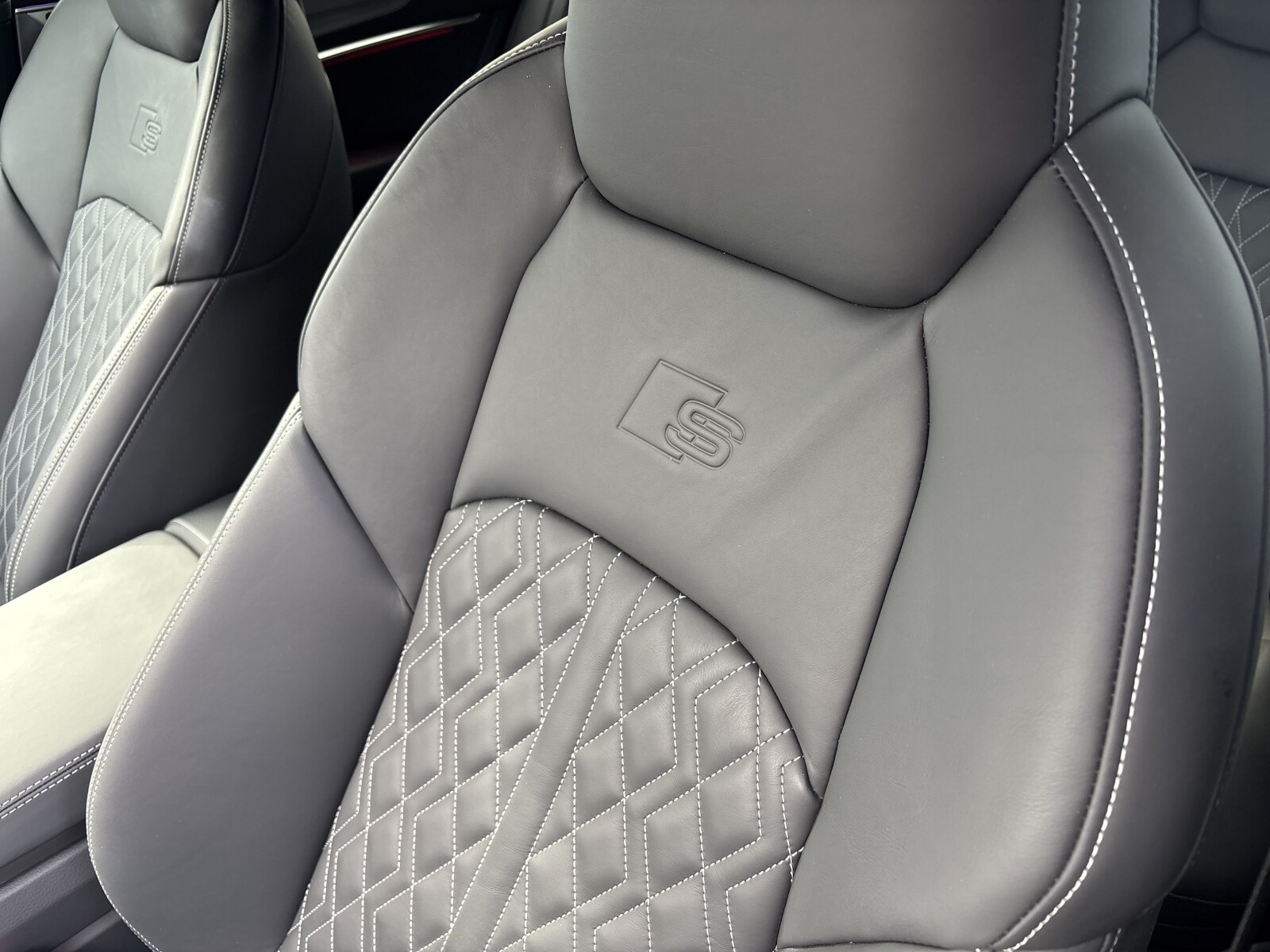 Audi A7 Sportback - zdjęcie 32