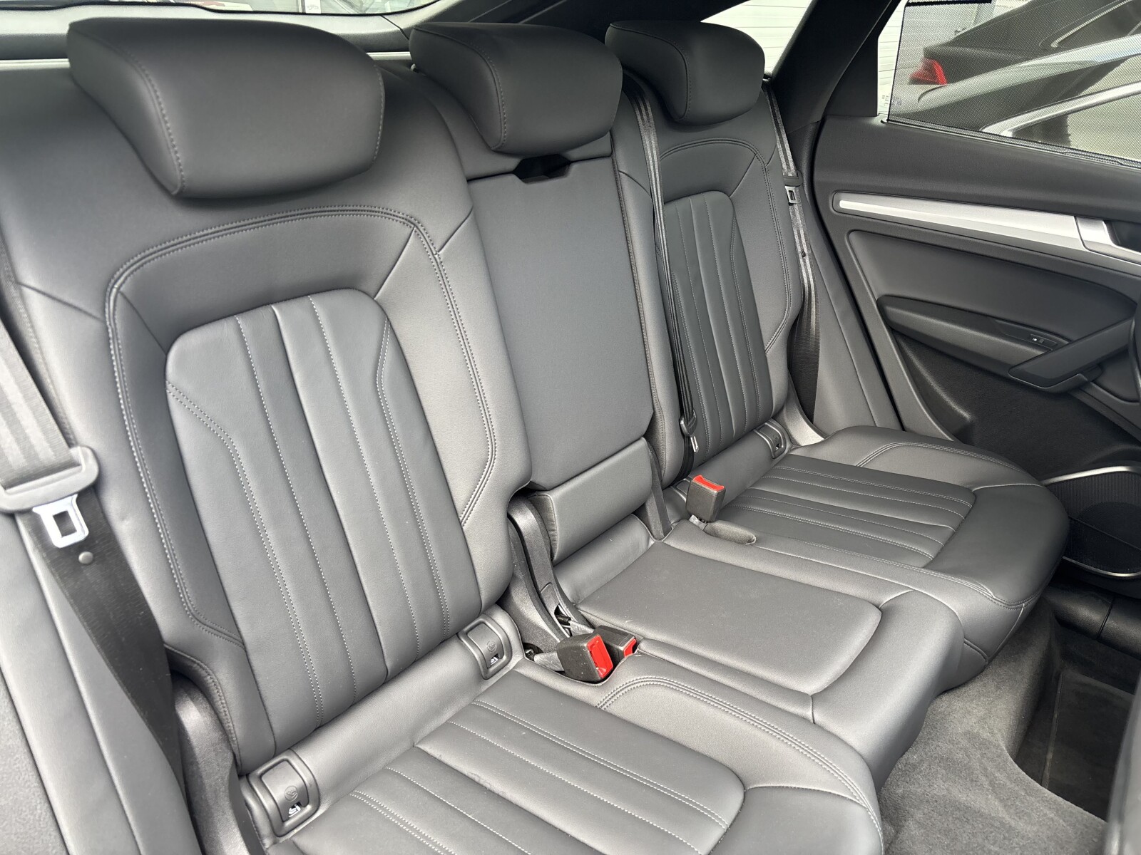 Audi Q5 Sportback - zdjęcie 36