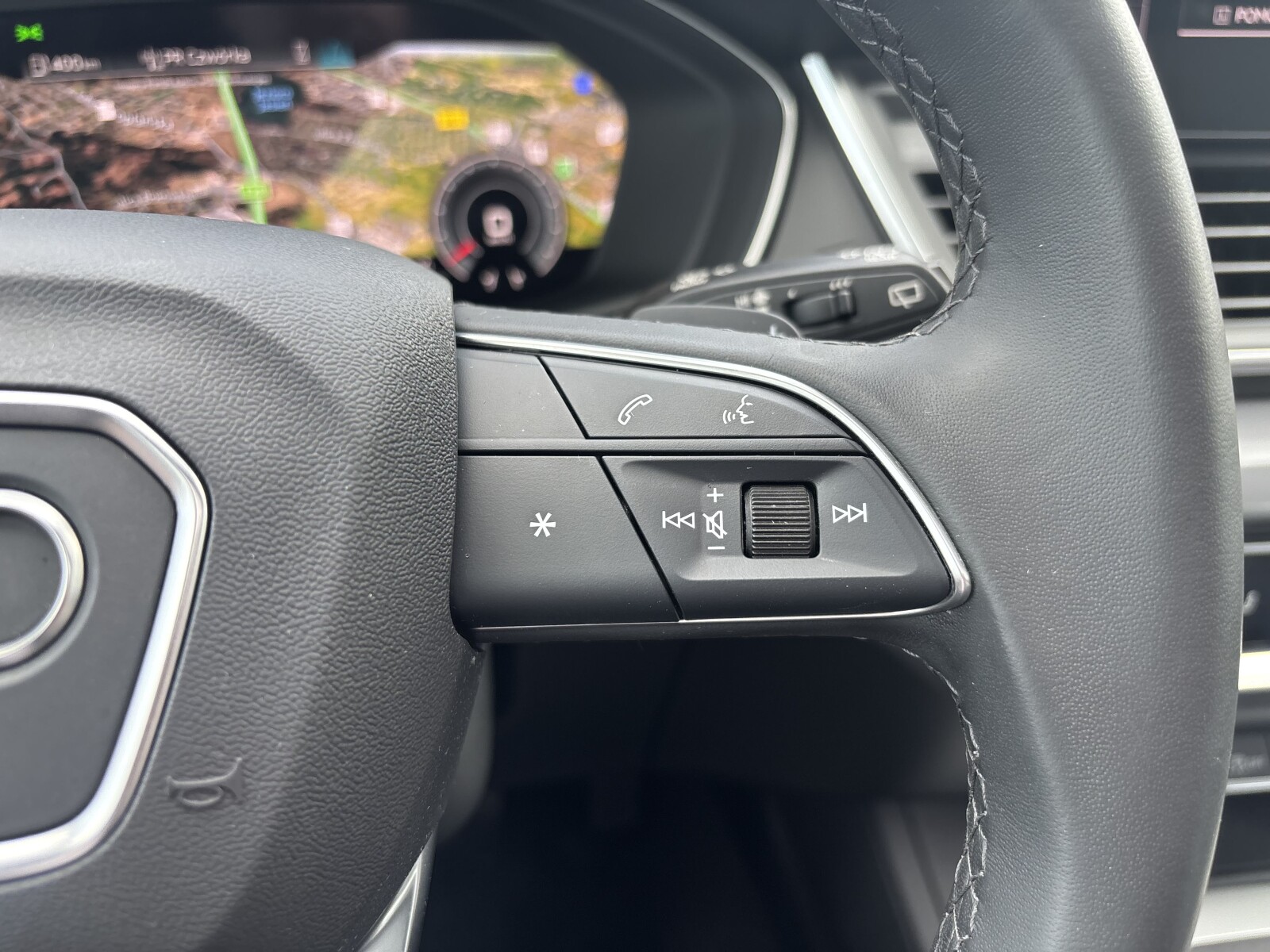 Audi Q5 Sportback - zdjęcie 14