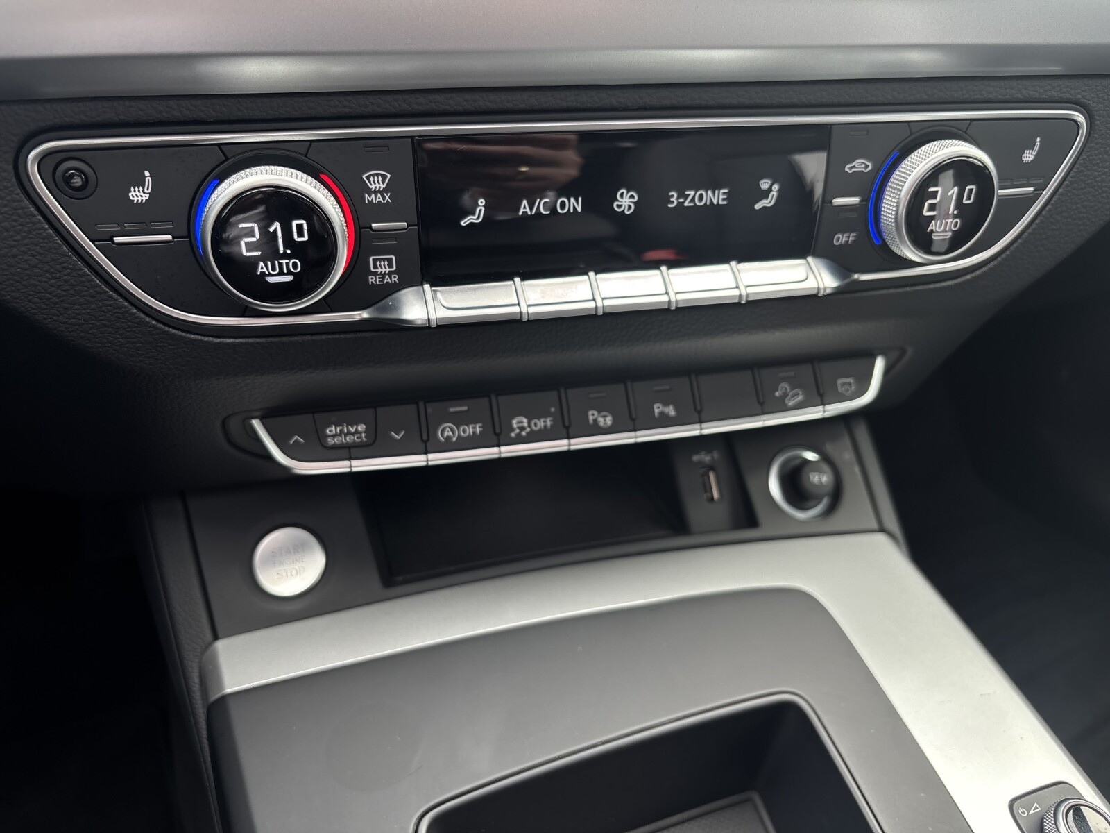 Audi Q5 Sportback - zdjęcie 17