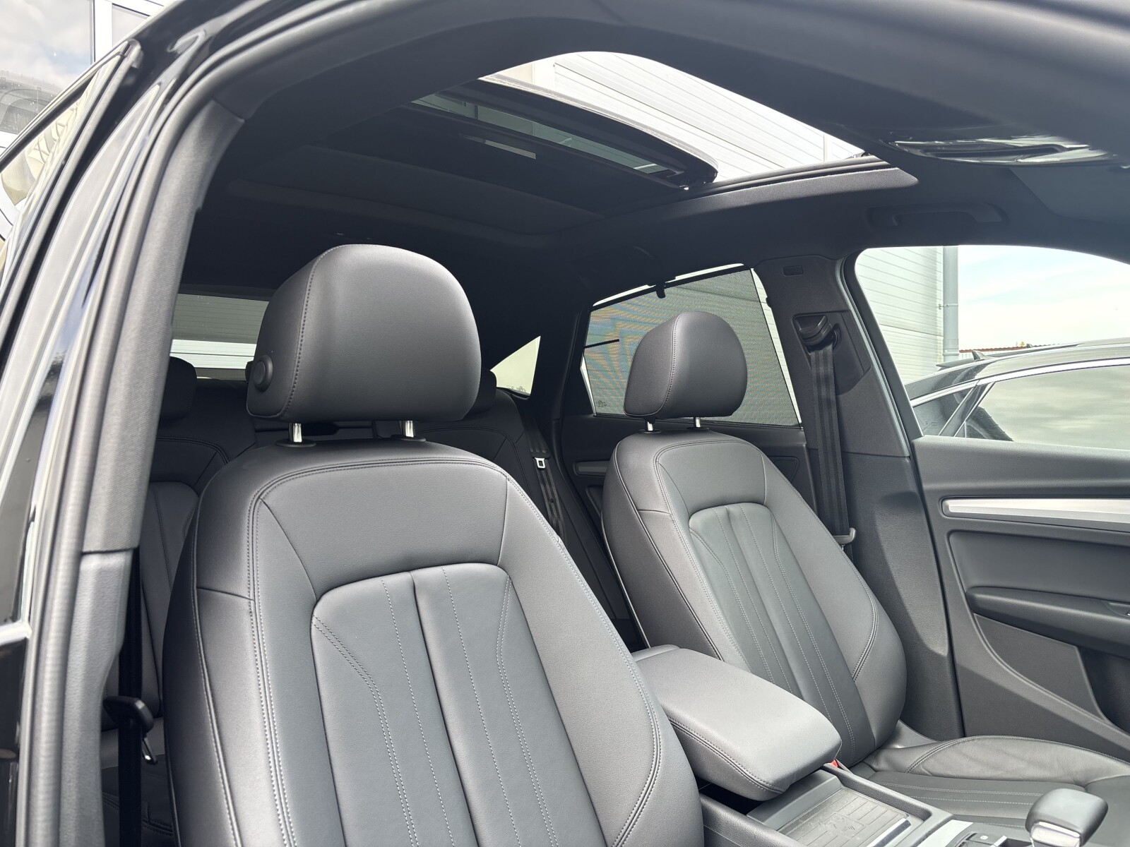 Audi Q5 Sportback - zdjęcie 38