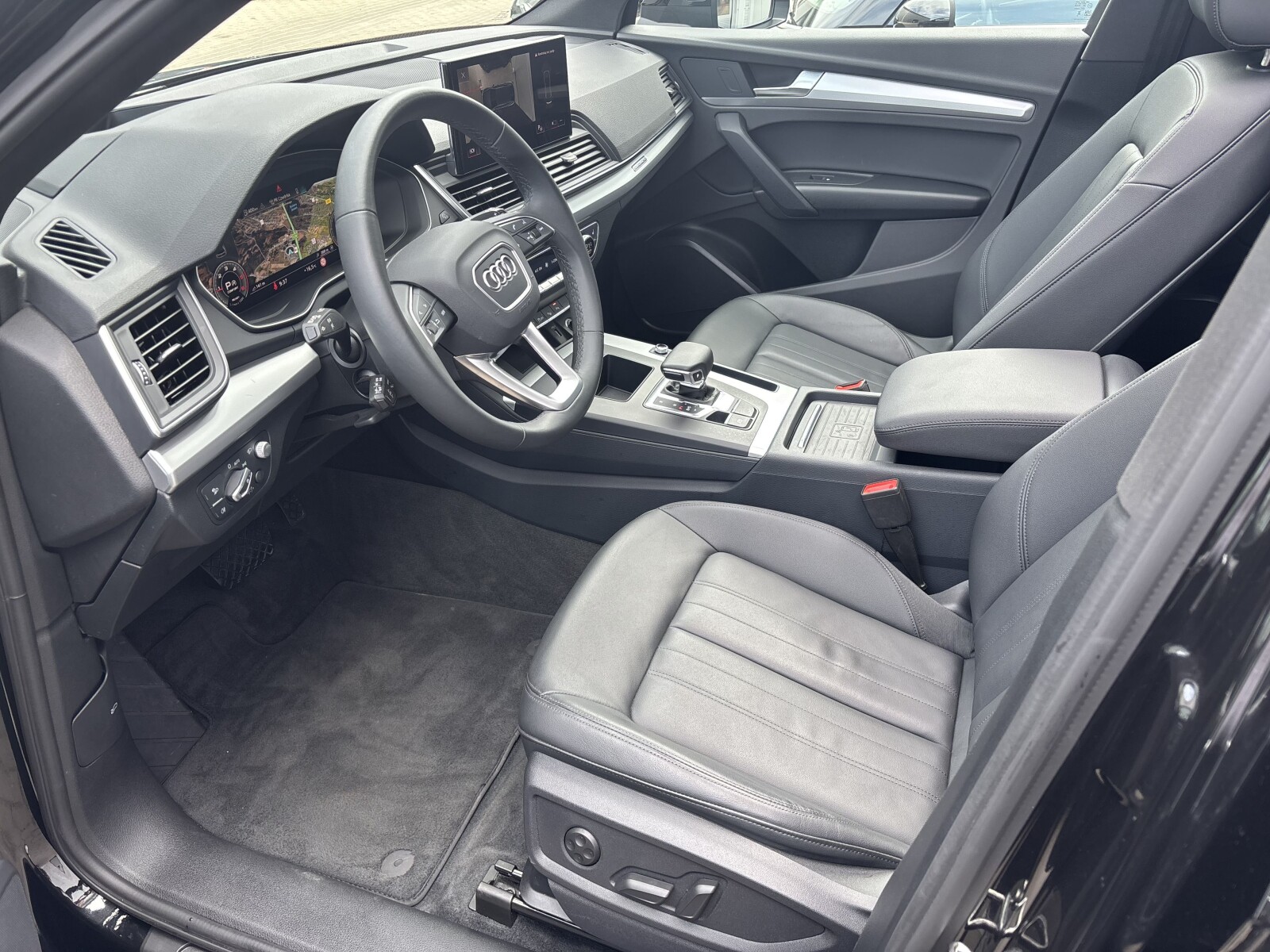 Audi Q5 Sportback - zdjęcie 15