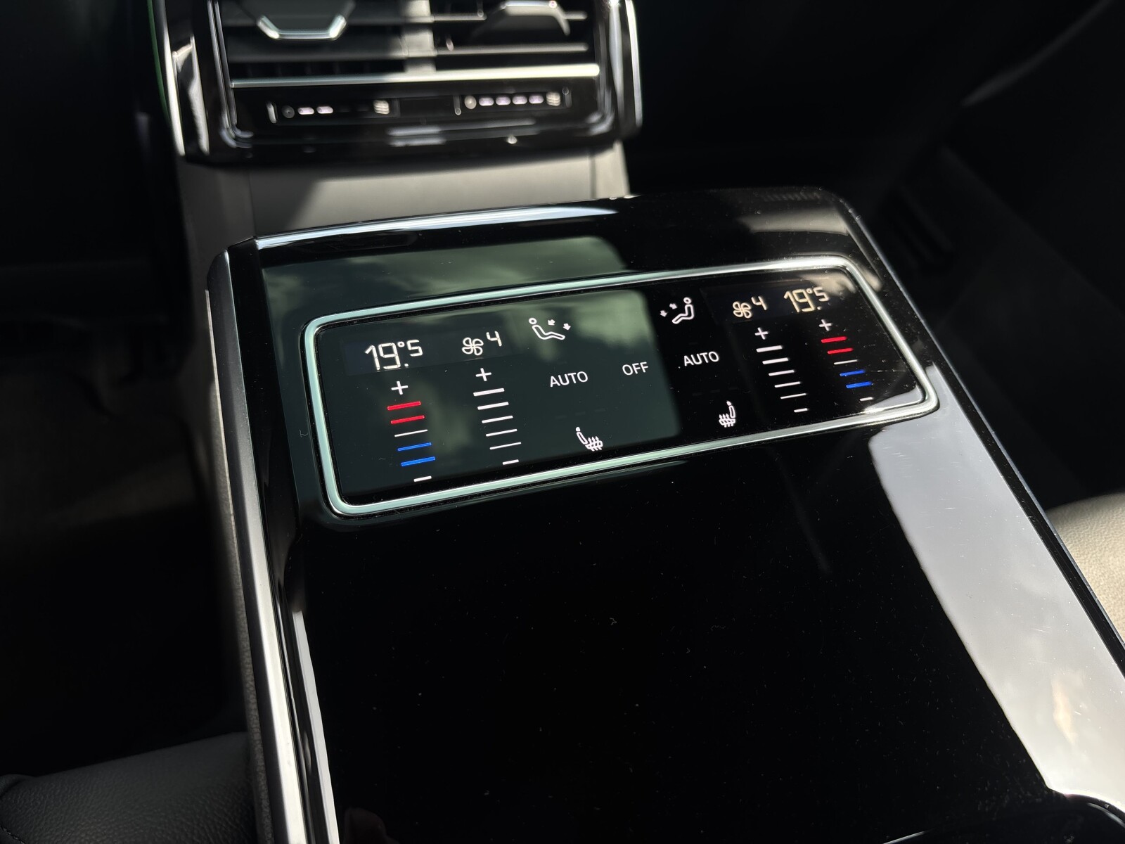 Audi A8 - zdjęcie 34