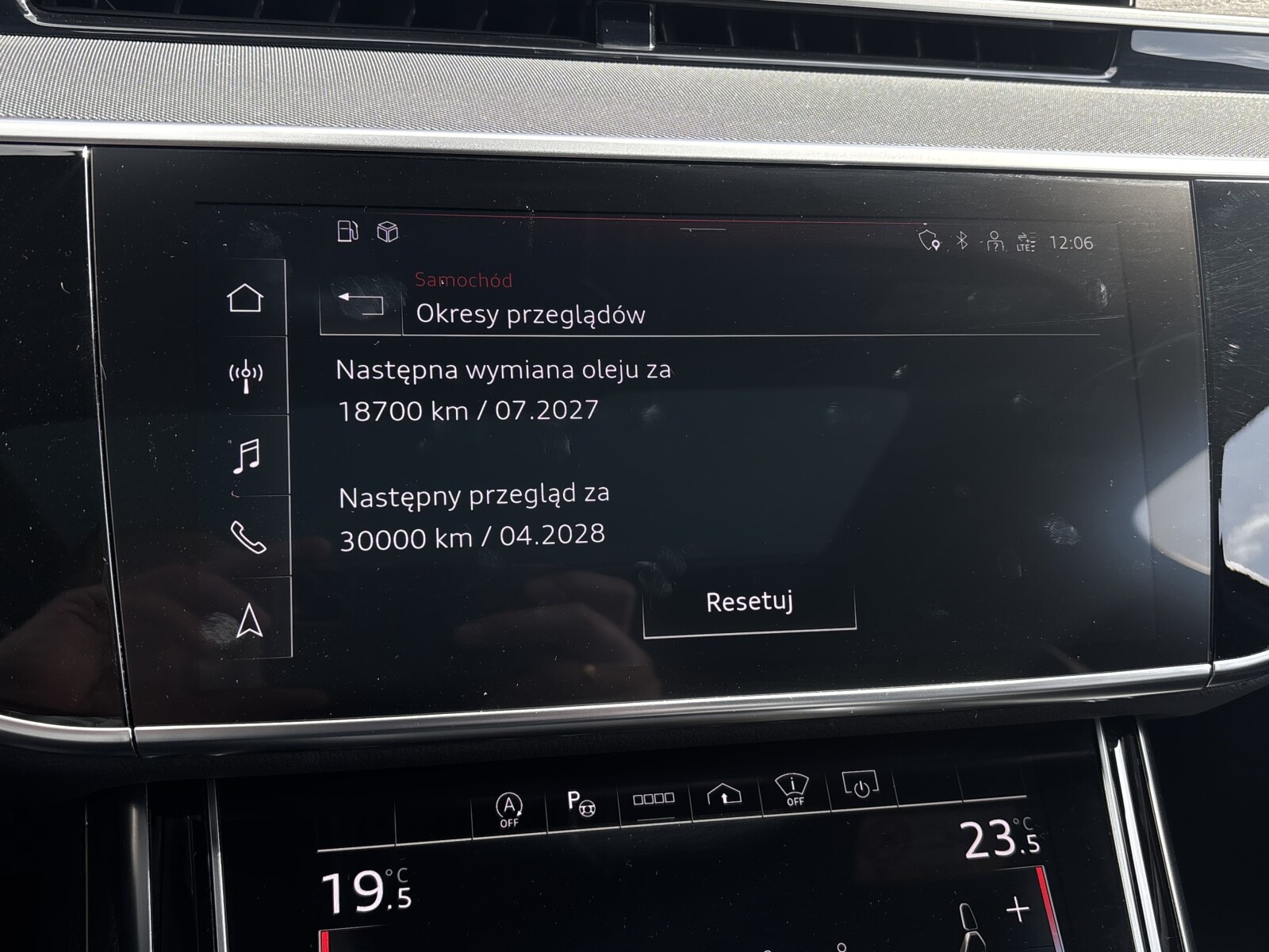 Audi A8 - zdjęcie 28