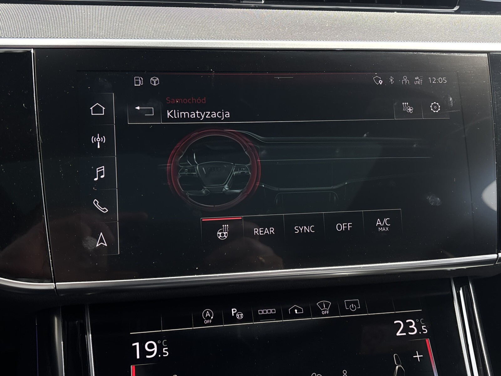 Audi A8 - zdjęcie 25