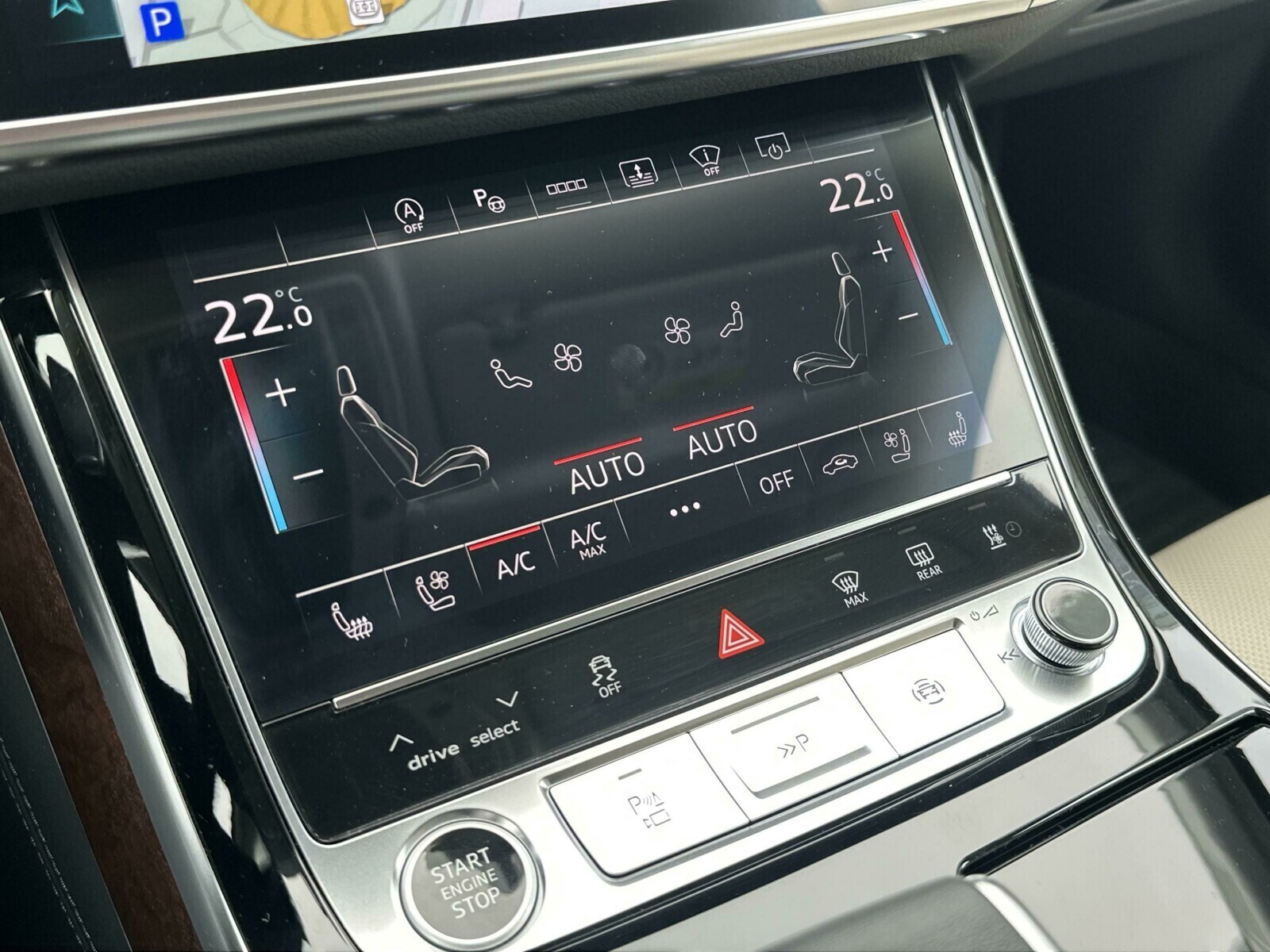 Audi A8 - zdjęcie 19