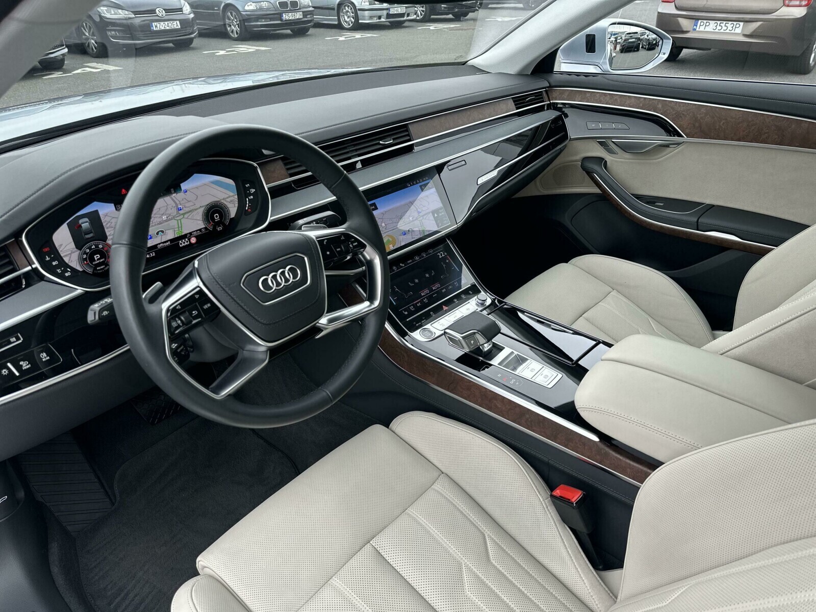 Audi A8 - zdjęcie 10