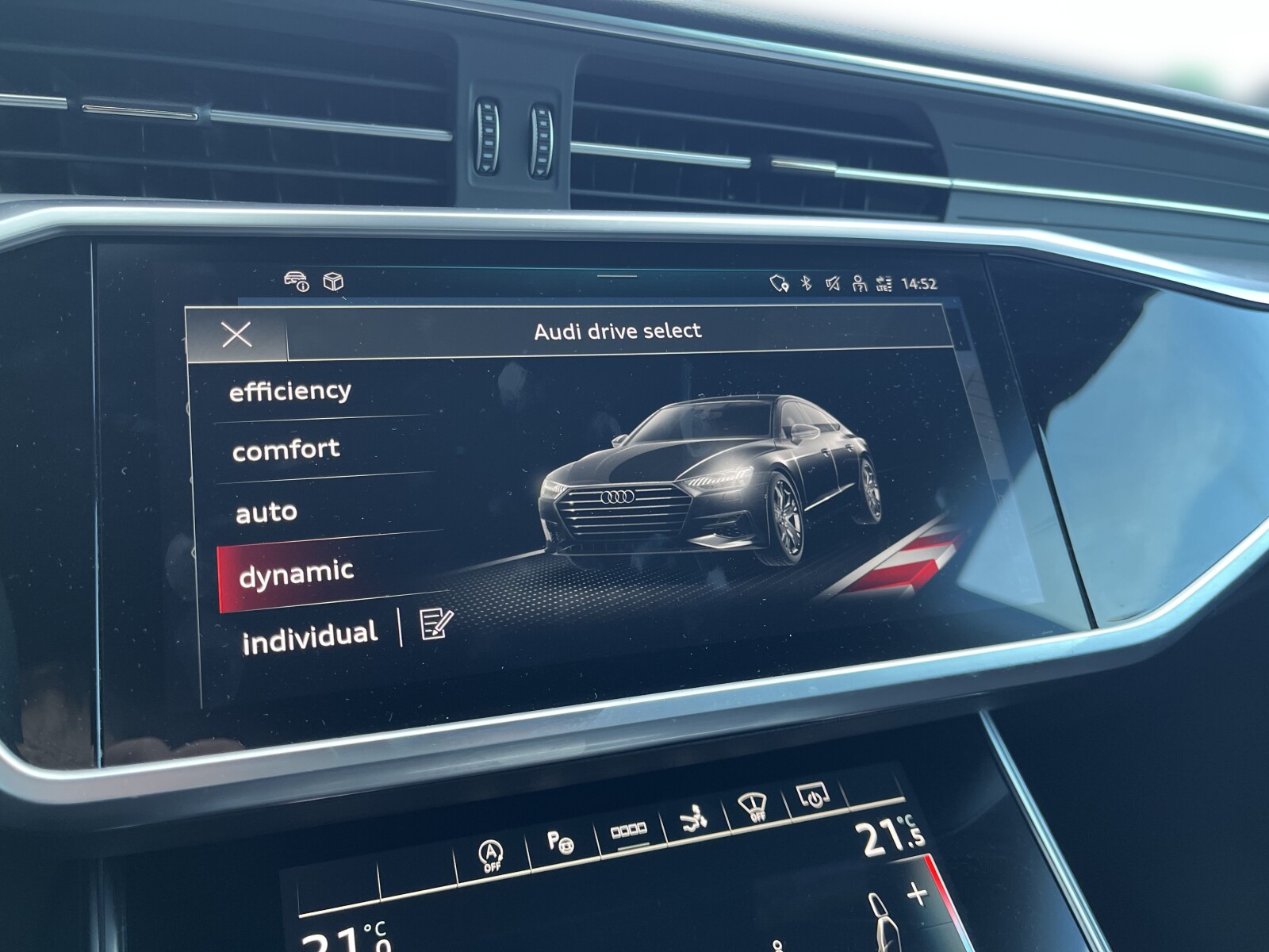 Audi A7 Sportback - zdjęcie 32