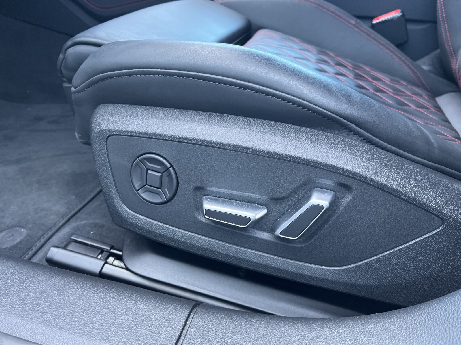 Audi A7 Sportback - zdjęcie 24