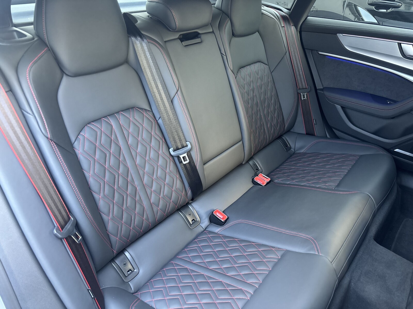 Audi A7 Sportback - zdjęcie 39