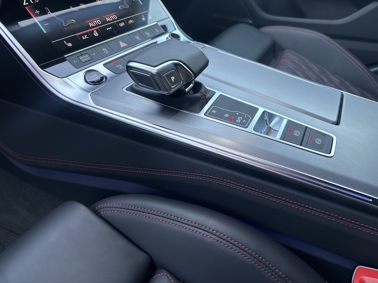 Audi A7 Sportback - zdjęcie 19