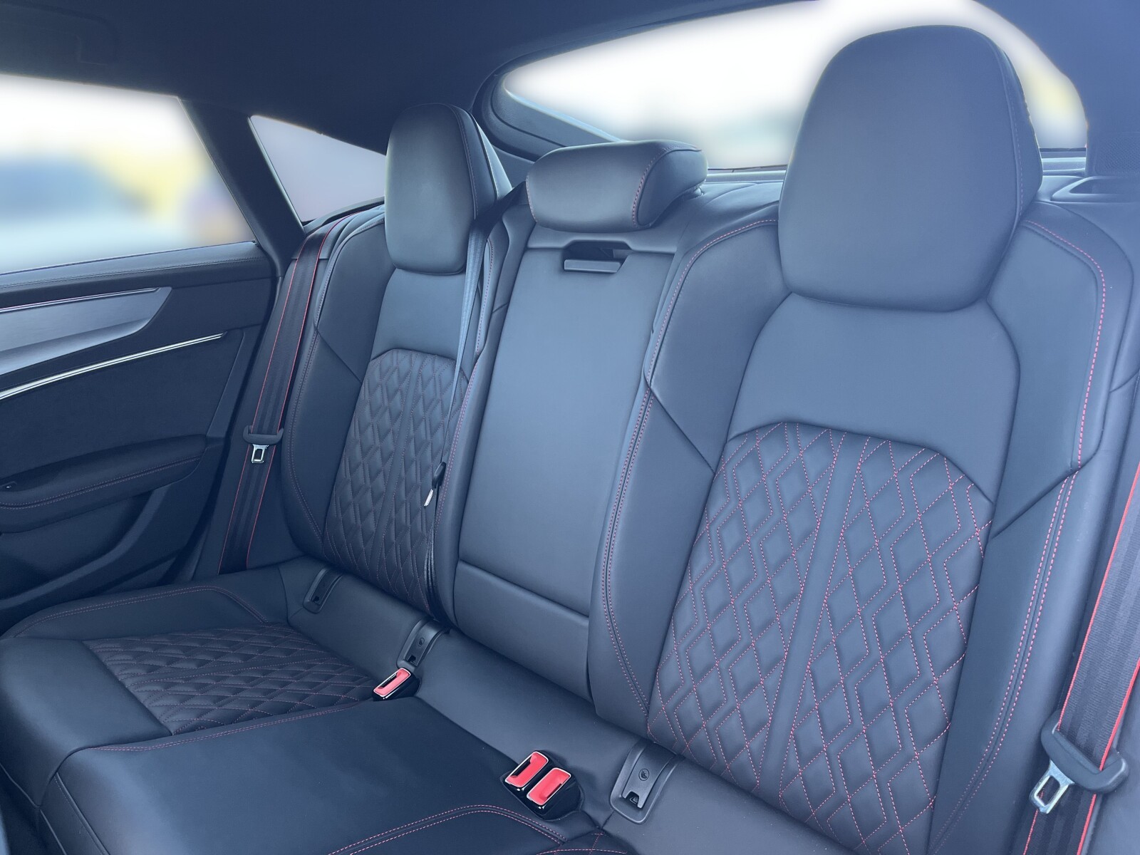 Audi A7 Sportback - zdjęcie 14