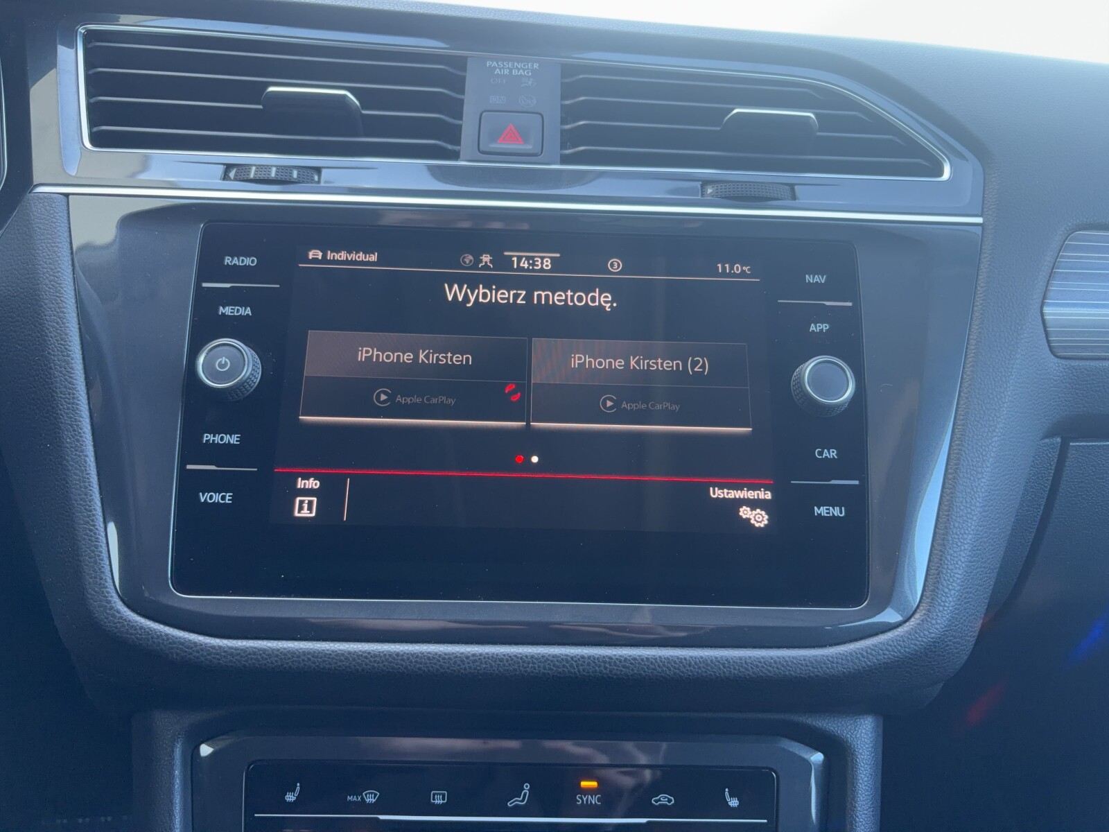 Volkswagen Tiguan Allspace - zdjęcie 31