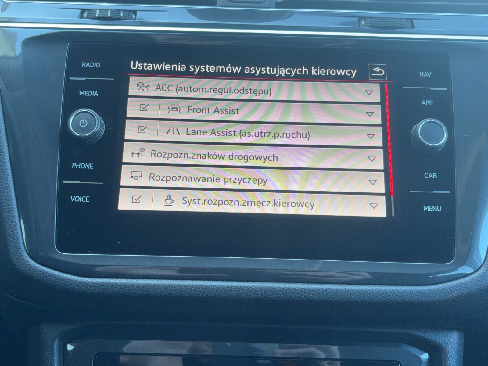 Volkswagen Tiguan Allspace - zdjęcie 15