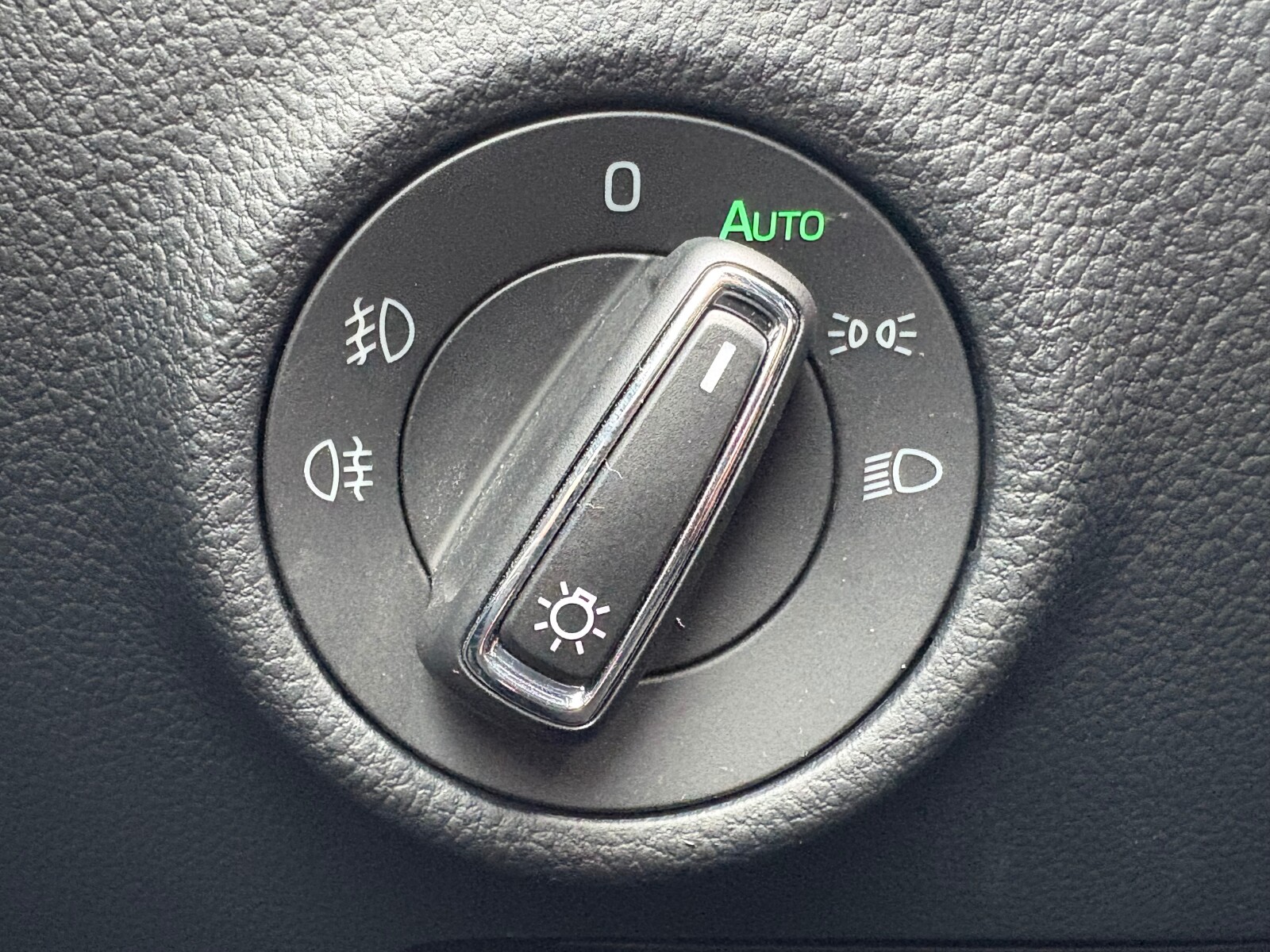 Škoda Superb Combi - zdjęcie 29