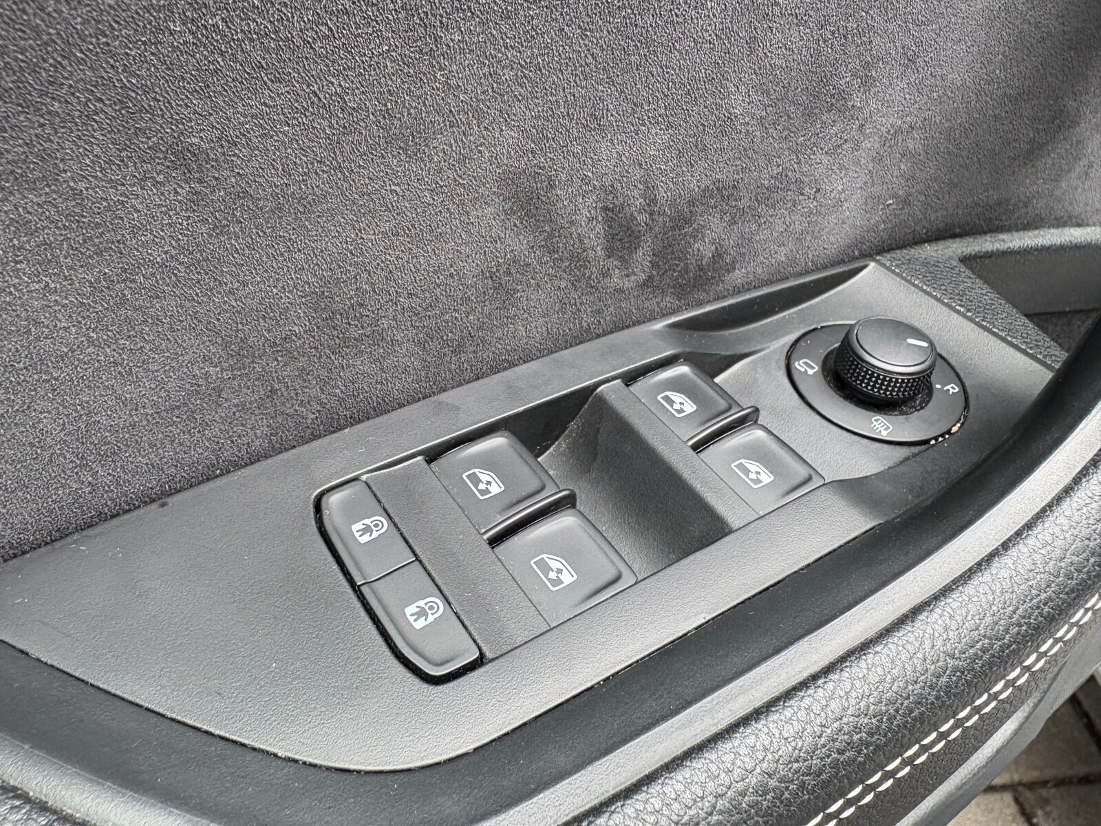 Škoda Superb Combi - zdjęcie 22