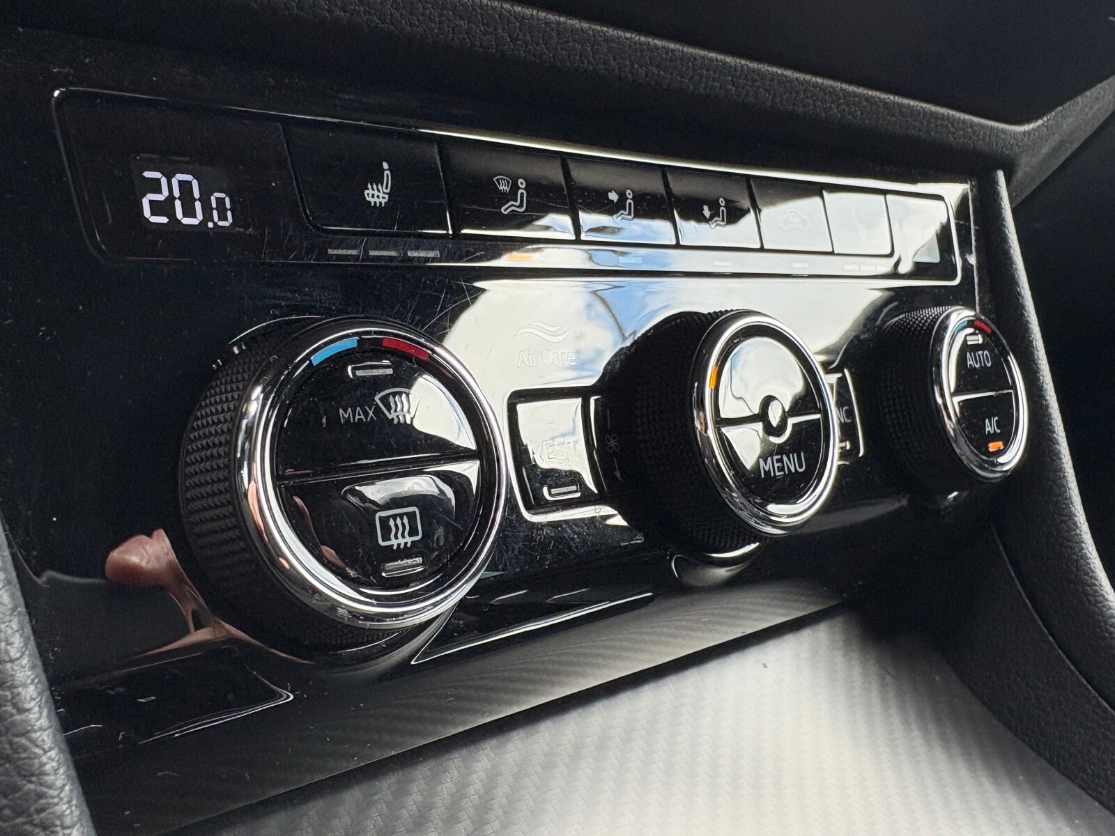 Škoda Superb Combi - zdjęcie 32