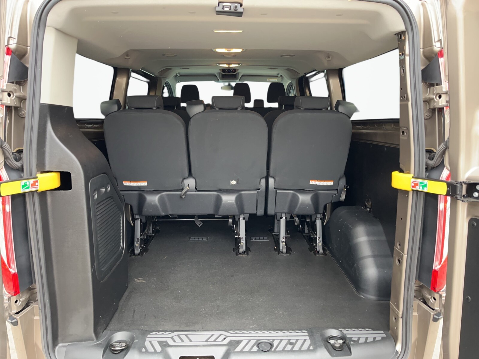Ford Transit Custom - zdjęcie 13