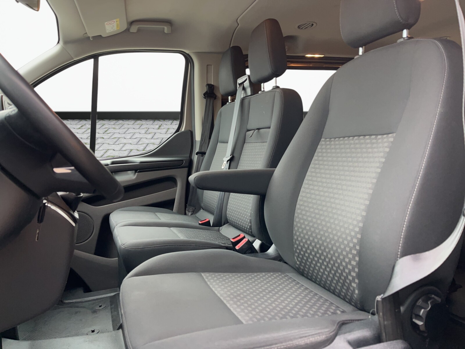 Ford Transit Custom - zdjęcie 11