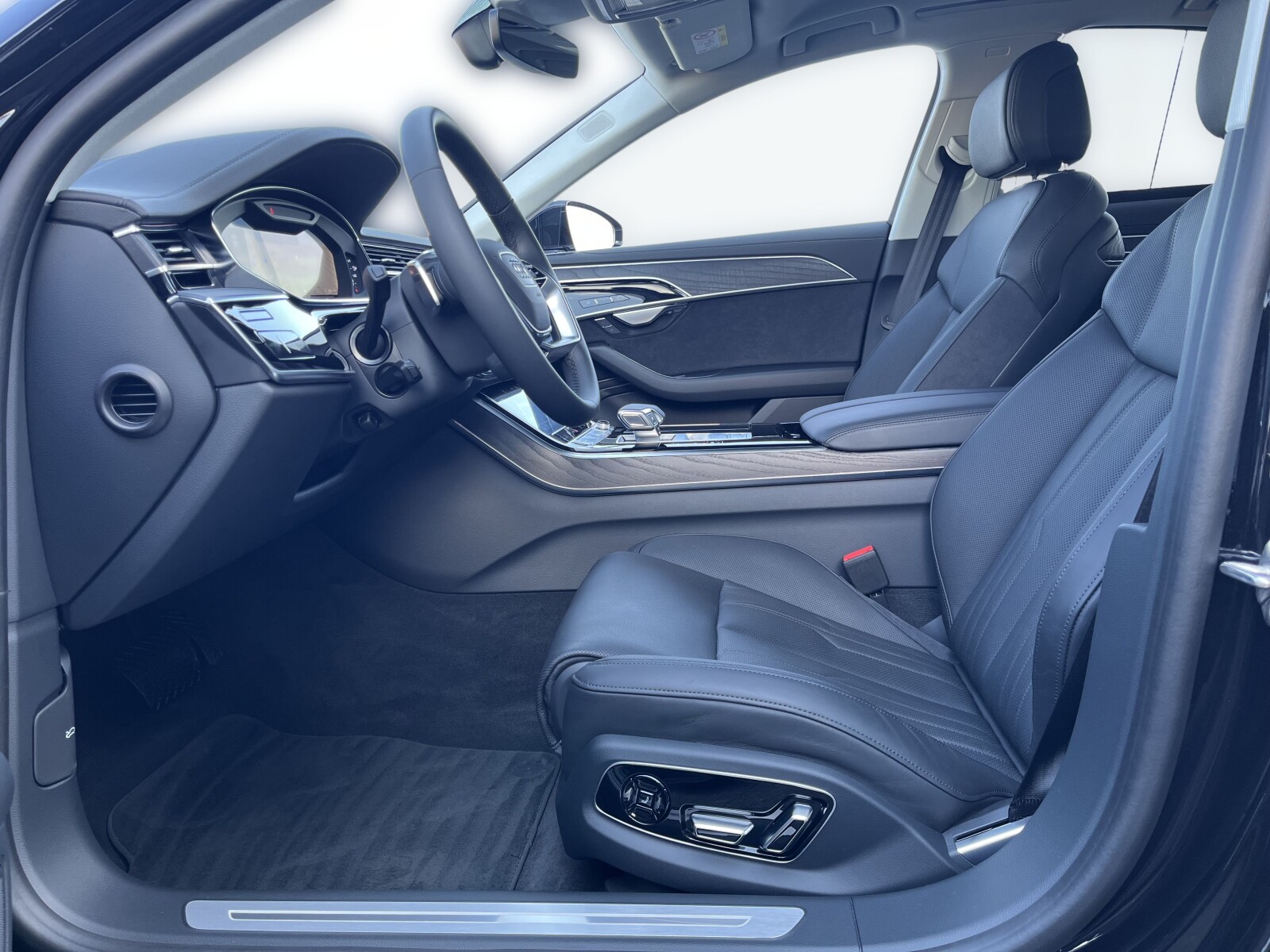 Audi A8 - zdjęcie 11