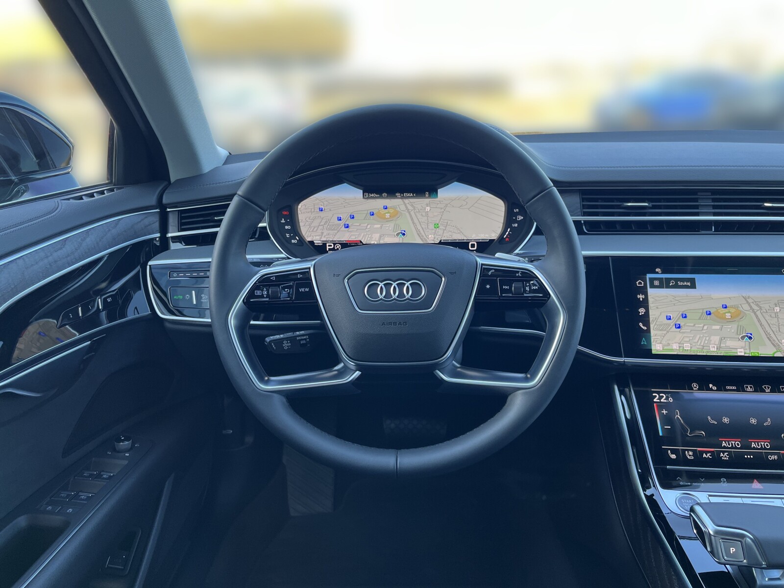 Audi A8 - zdjęcie 18