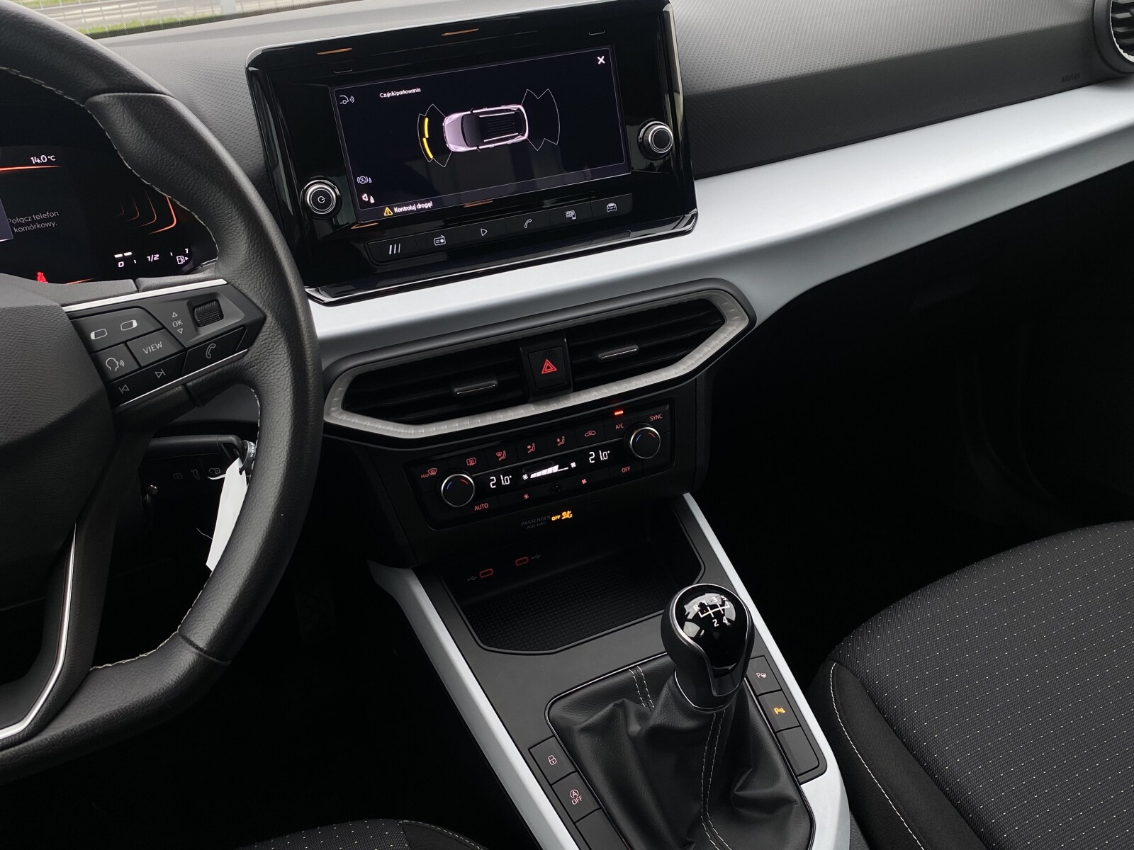 Seat Arona - zdjęcie 14