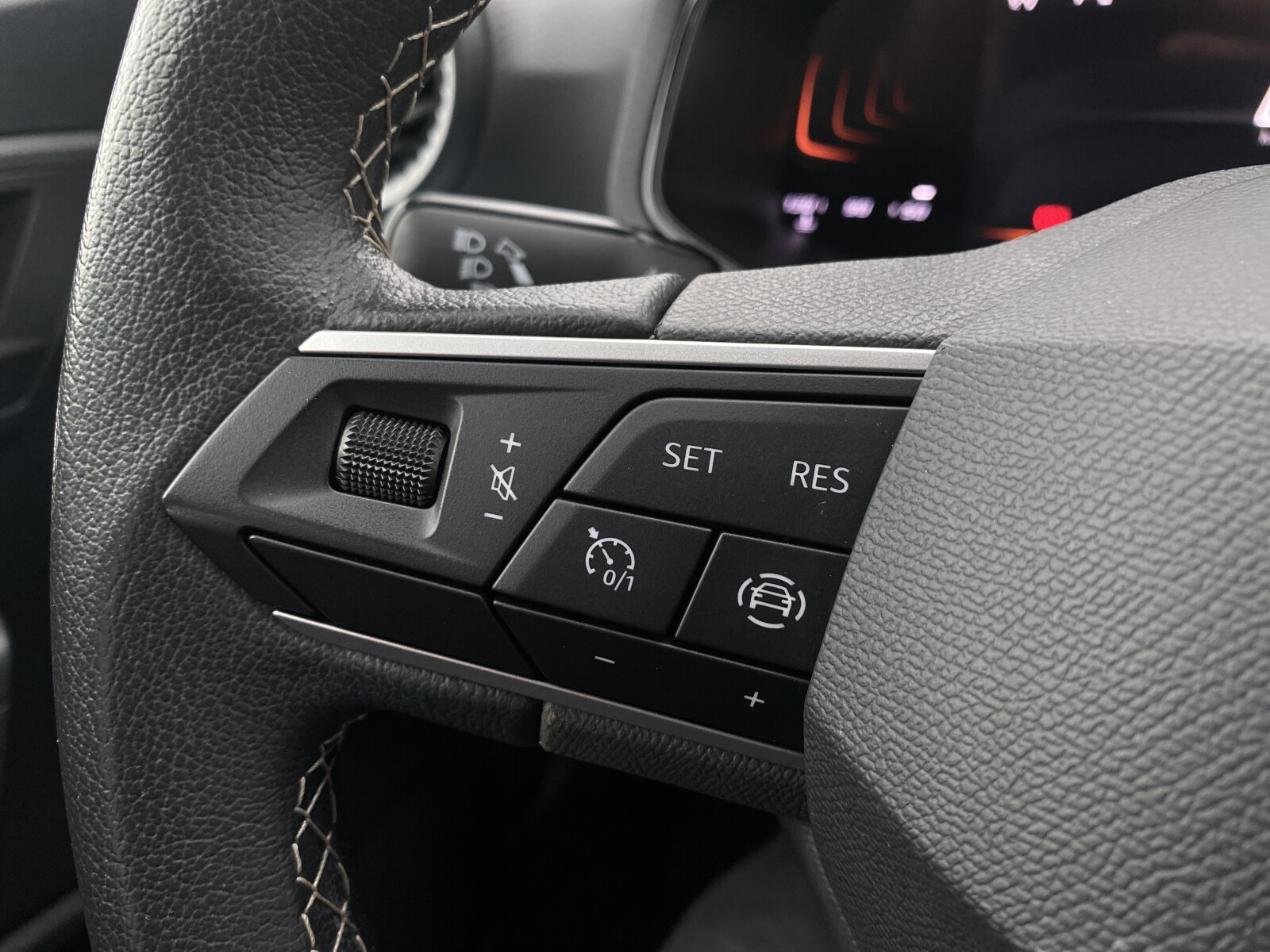 Seat Arona - zdjęcie 12