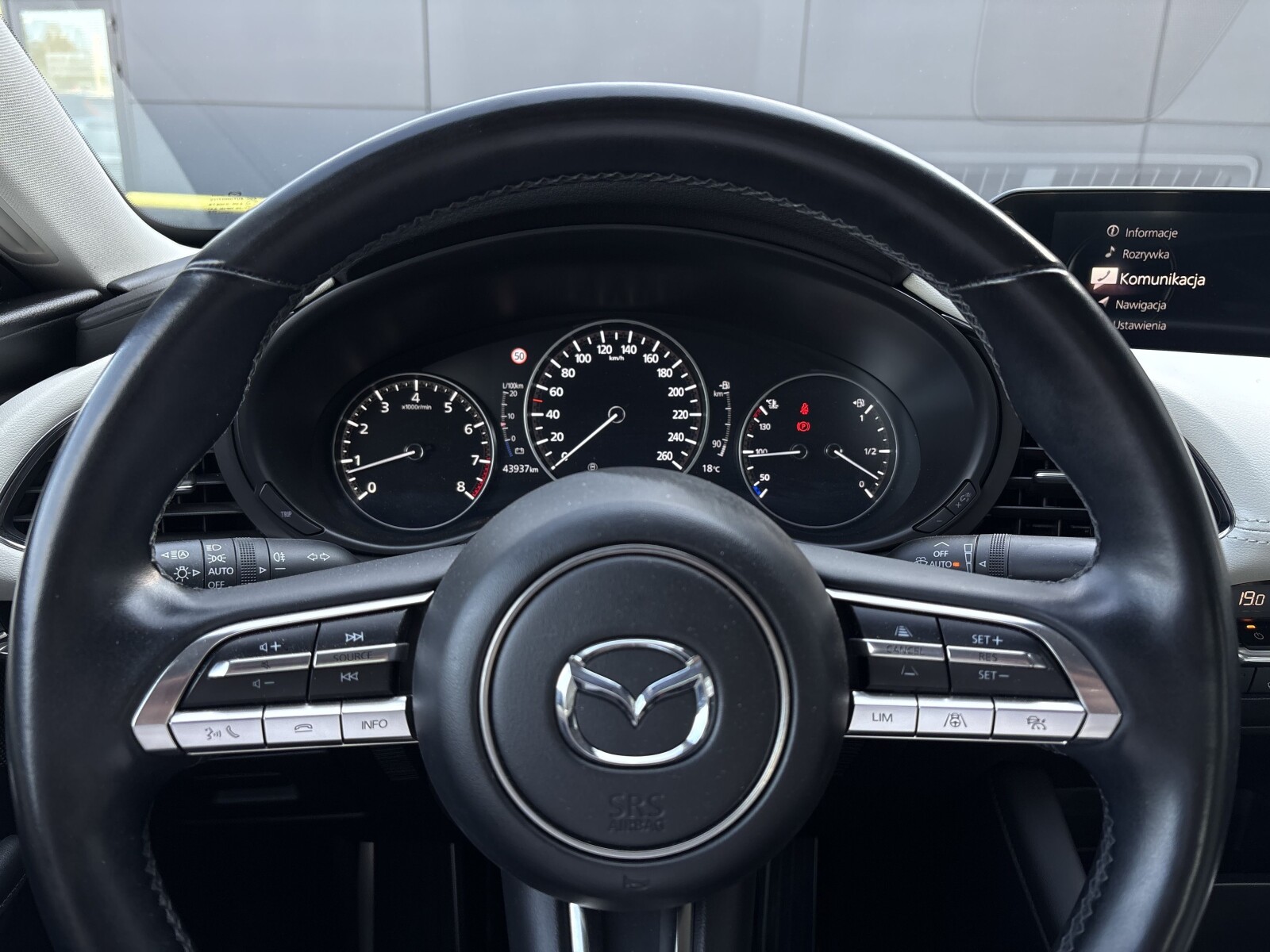 Mazda 3 - zdjęcie 16