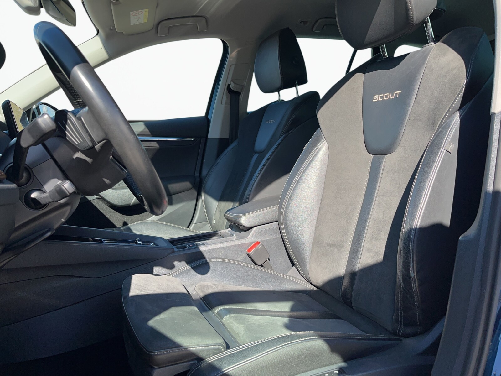 Škoda Octavia Combi - zdjęcie 12