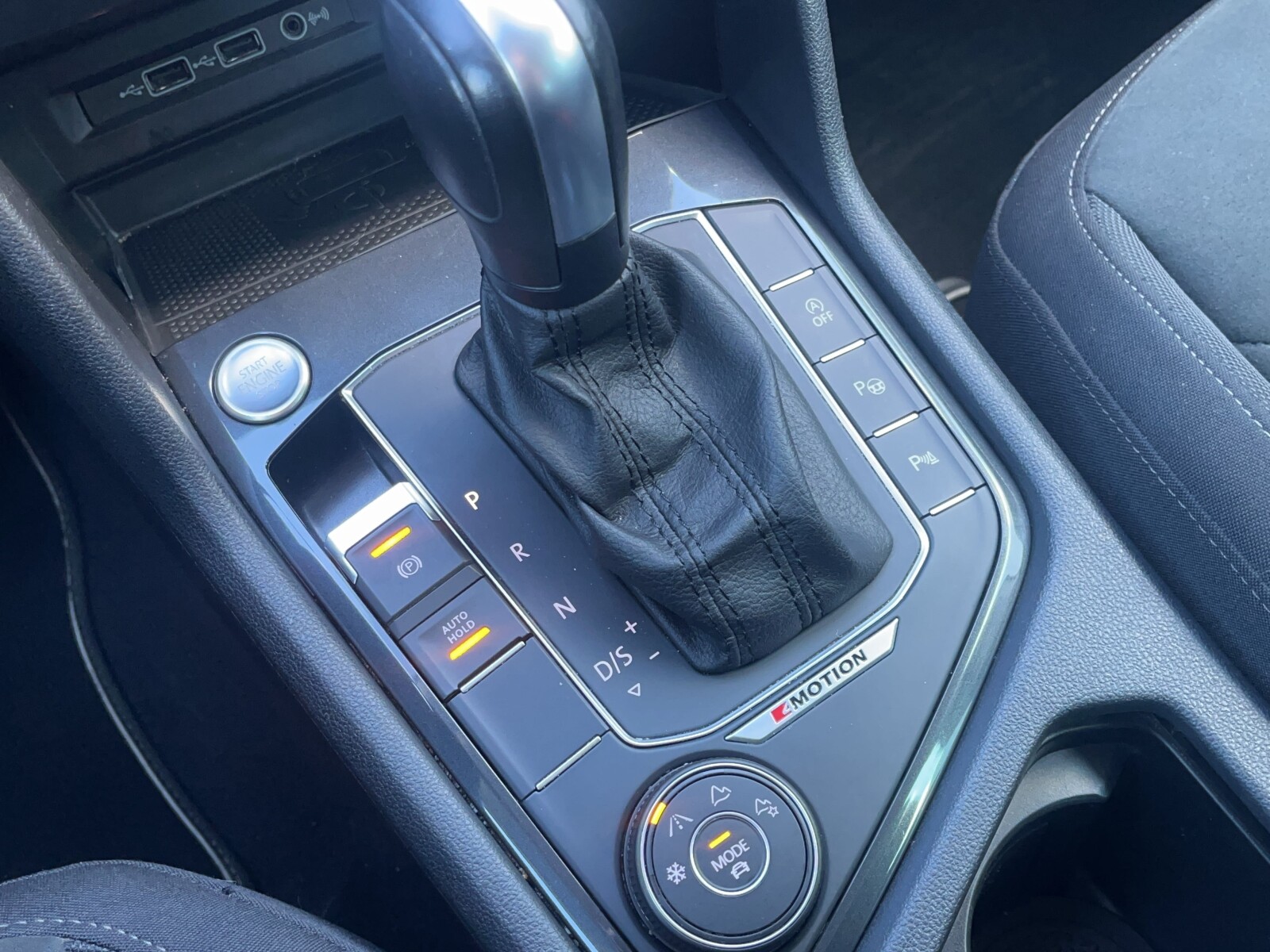 Volkswagen Tiguan - zdjęcie 27