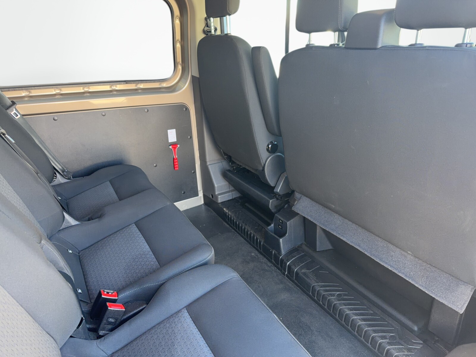 Ford Transit Custom - zdjęcie 15