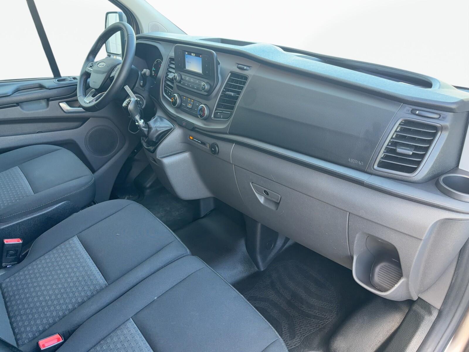 Ford Transit Custom - zdjęcie 12