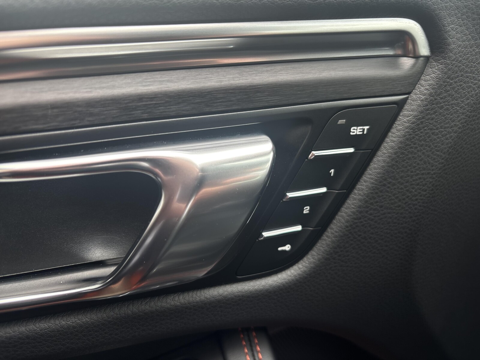 Porsche Macan - zdjęcie 30