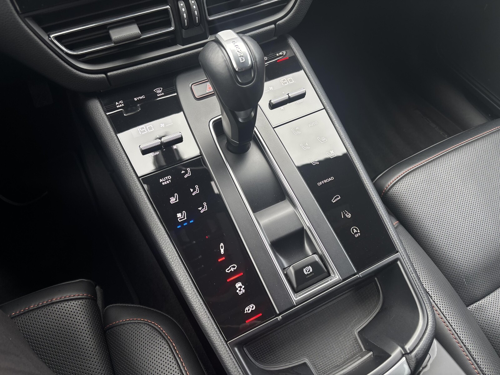 Porsche Macan - zdjęcie 19