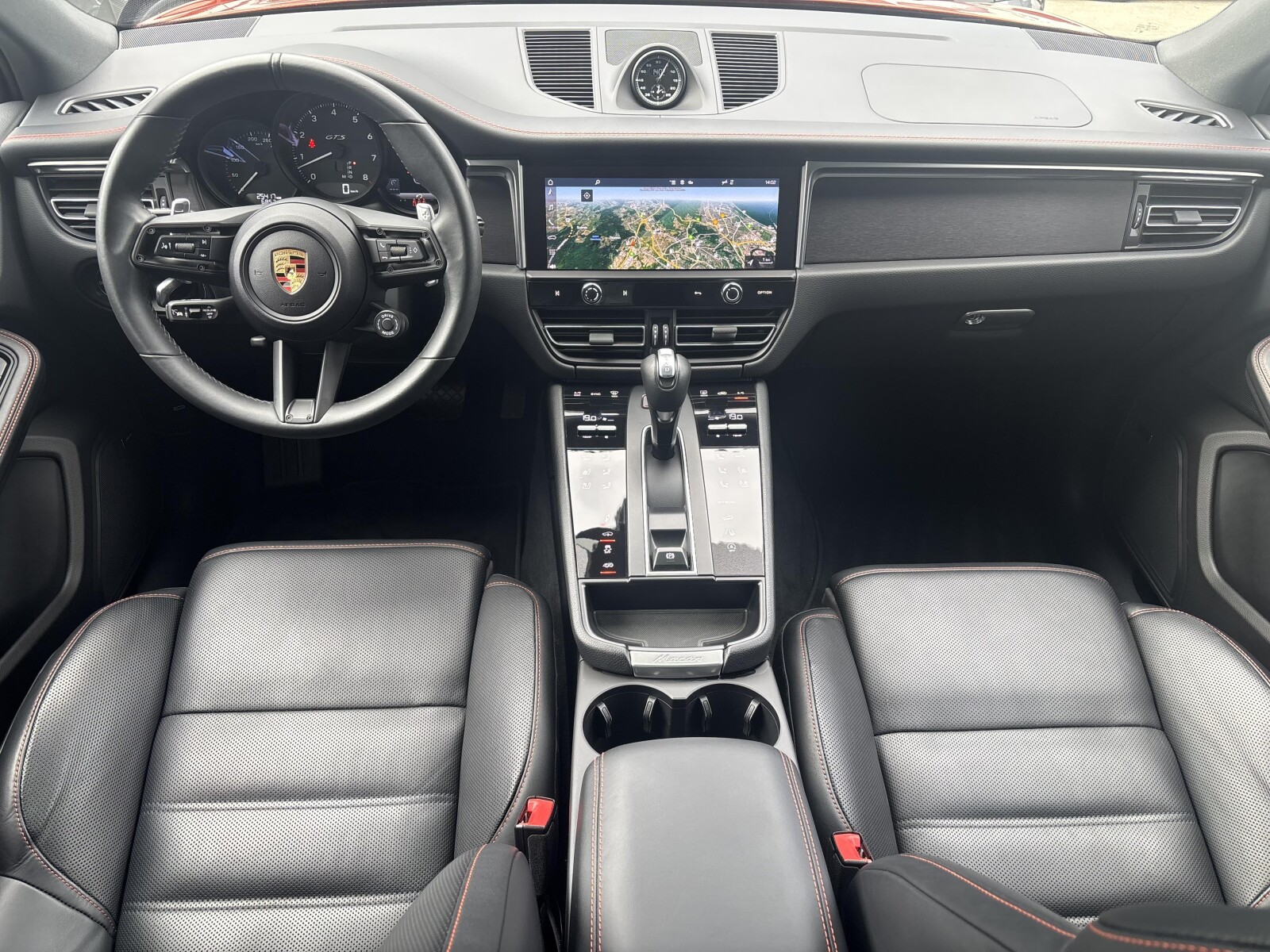 Porsche Macan - zdjęcie 9
