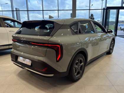 Kia K4