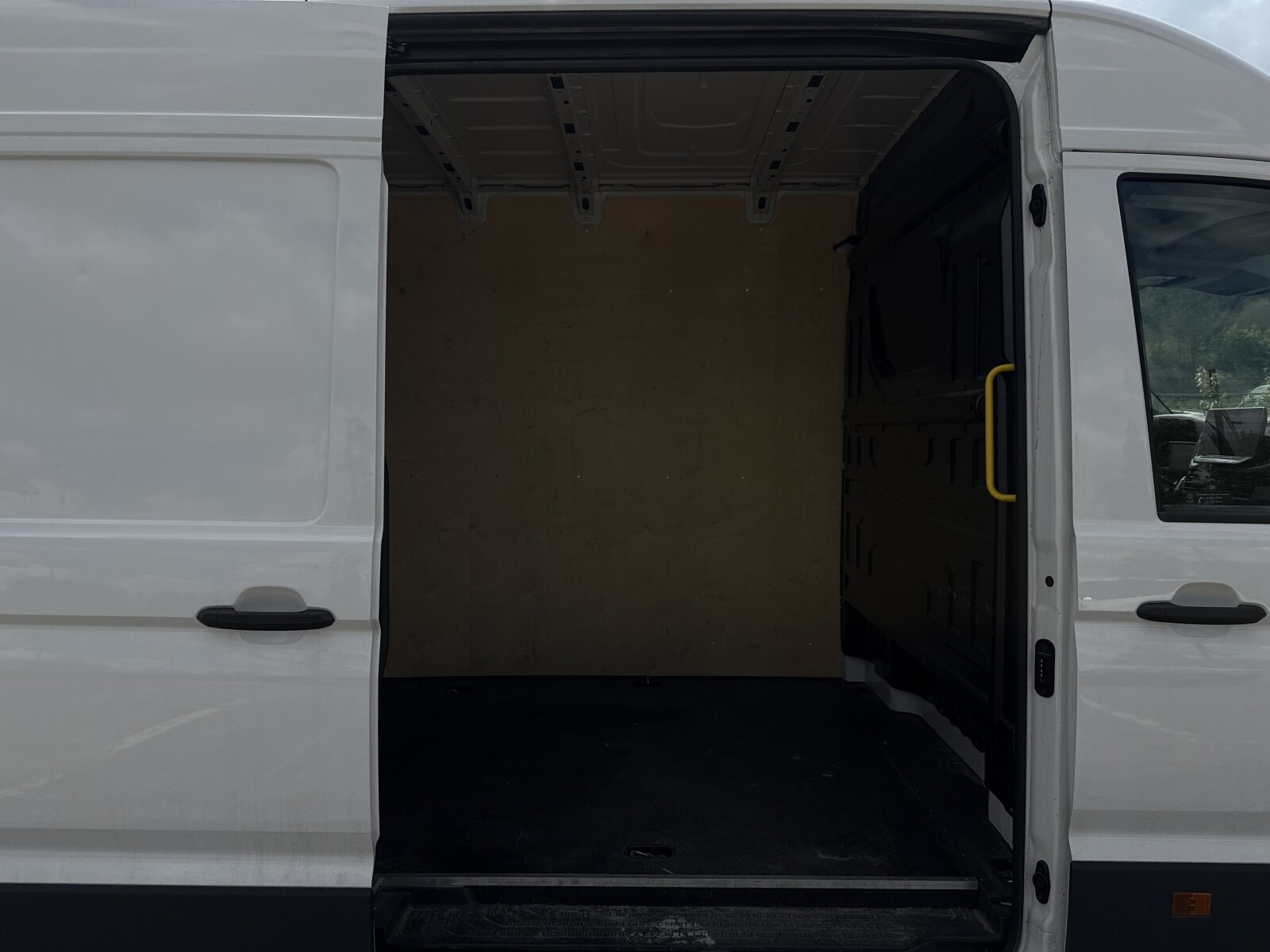 Volkswagen Crafter - zdjęcie 22