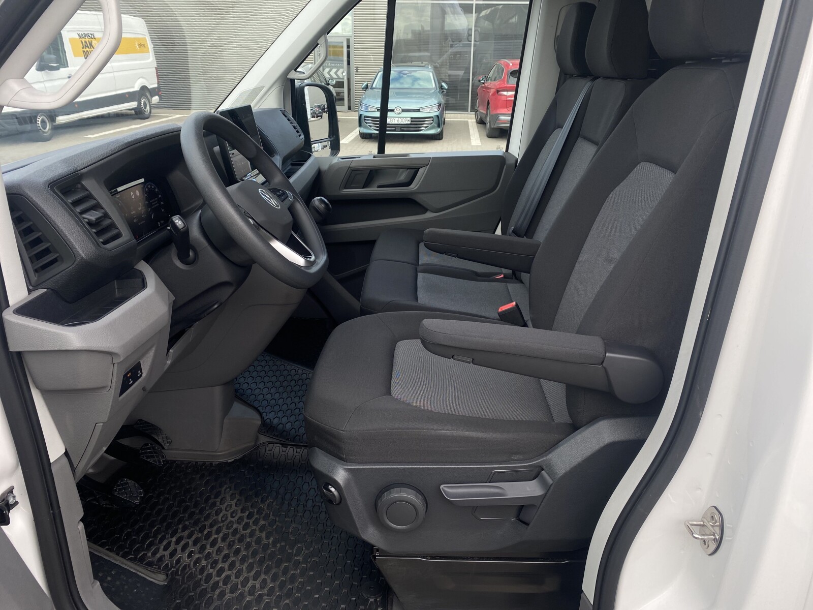 Volkswagen Crafter - zdjęcie 11