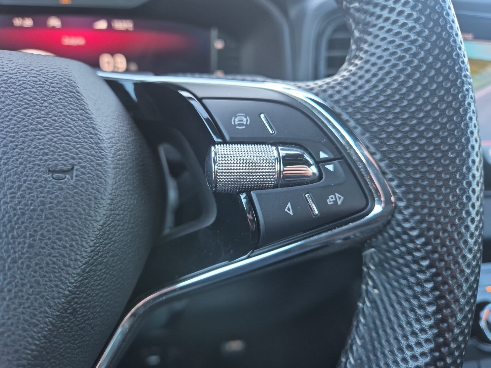 Škoda Karoq - zdjęcie 19