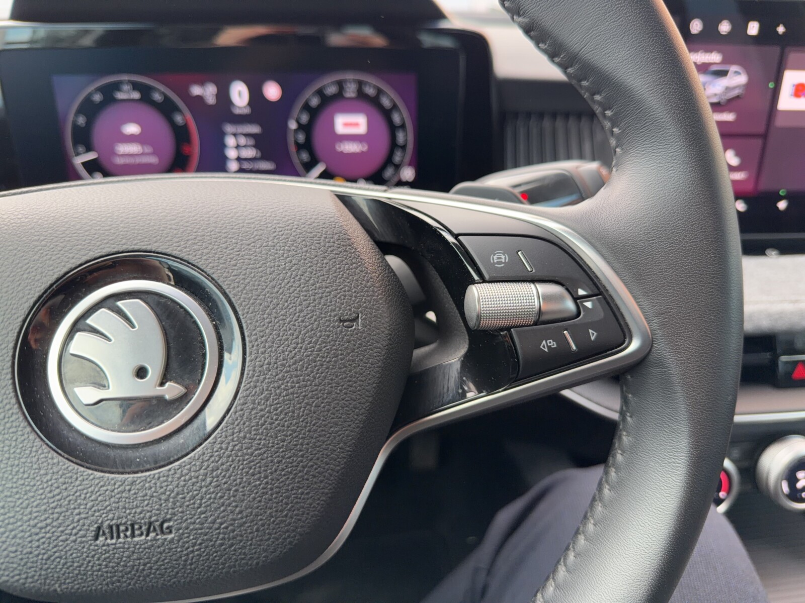 Škoda Superb - zdjęcie 18