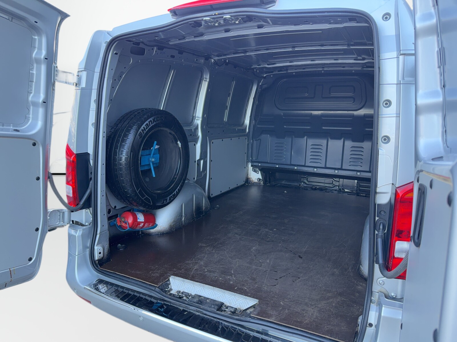 Mercedes-Benz Vito - zdjęcie 29