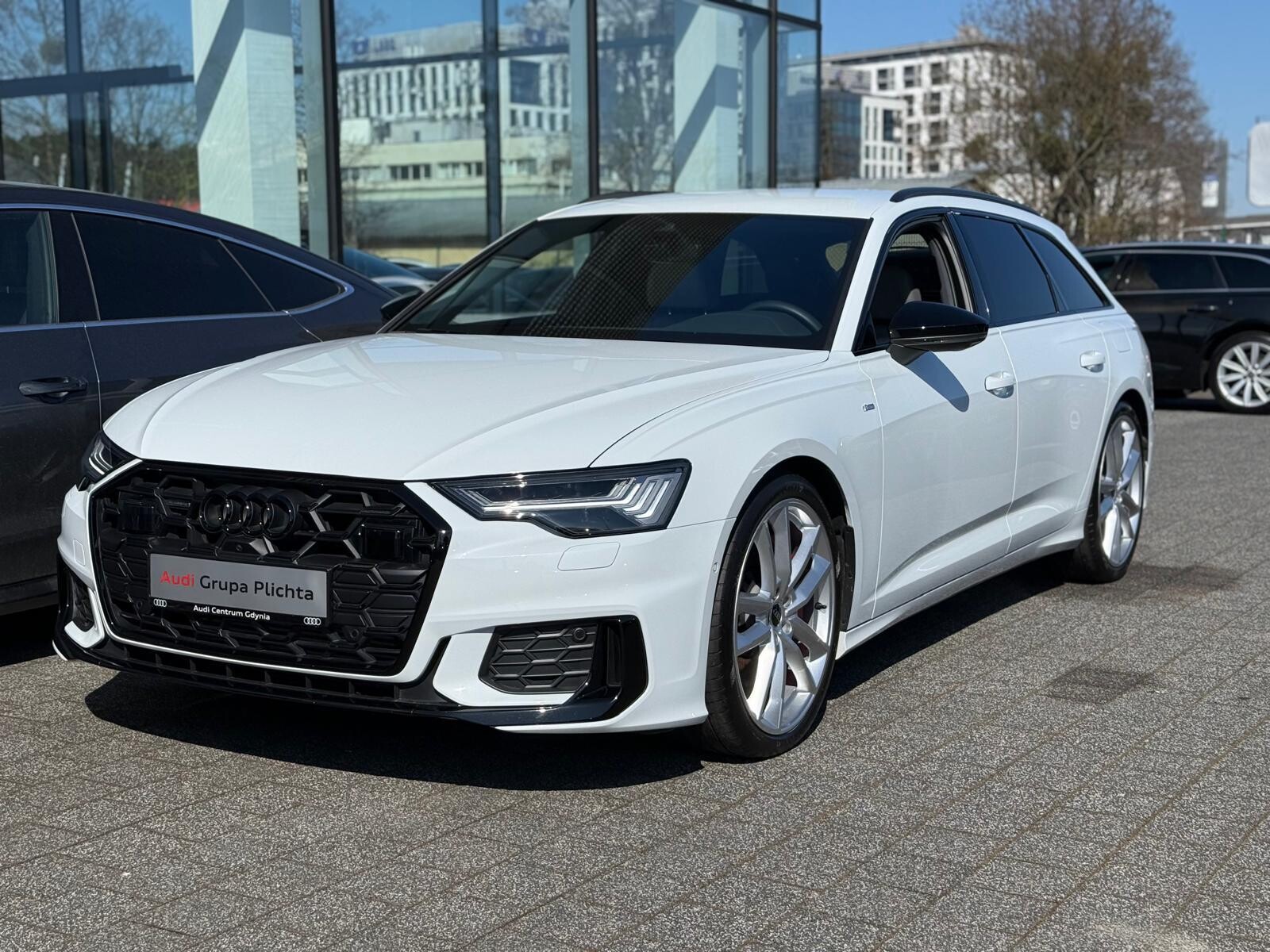 Audi A6 Avant - zdjęcie 9