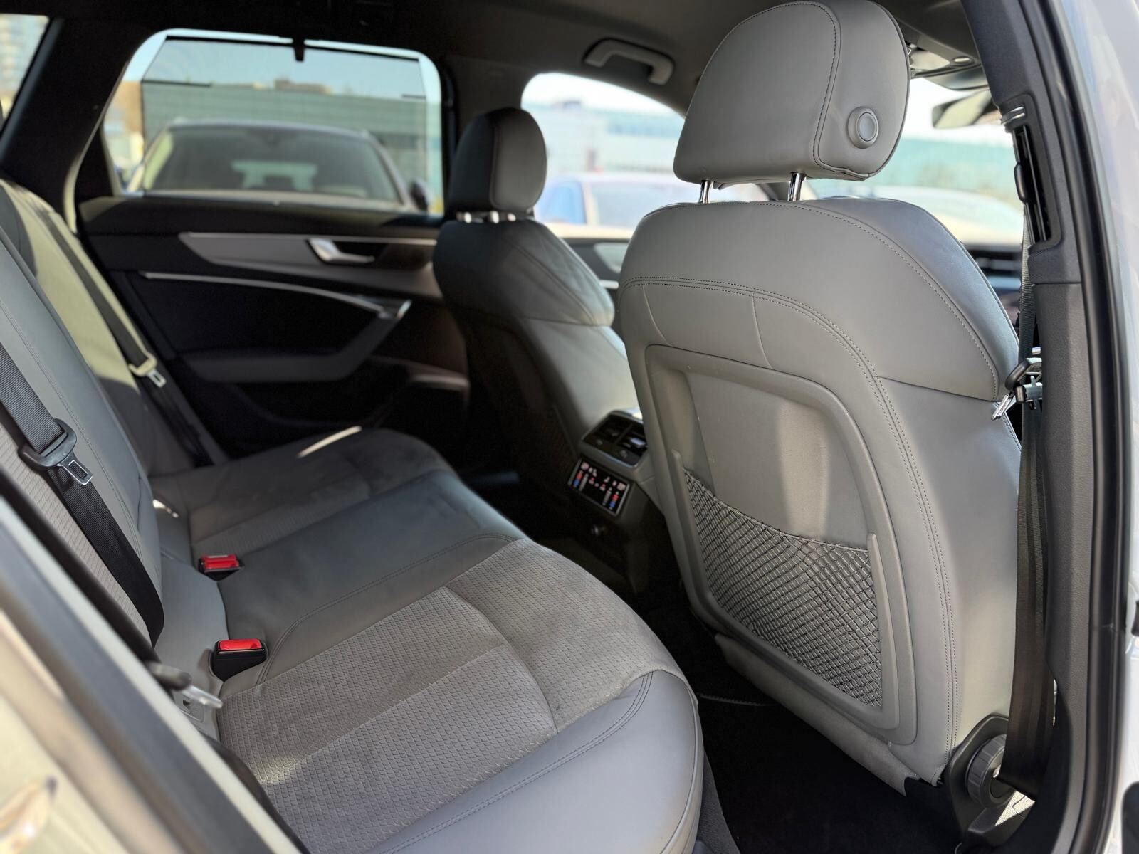 Audi A6 Avant - zdjęcie 24