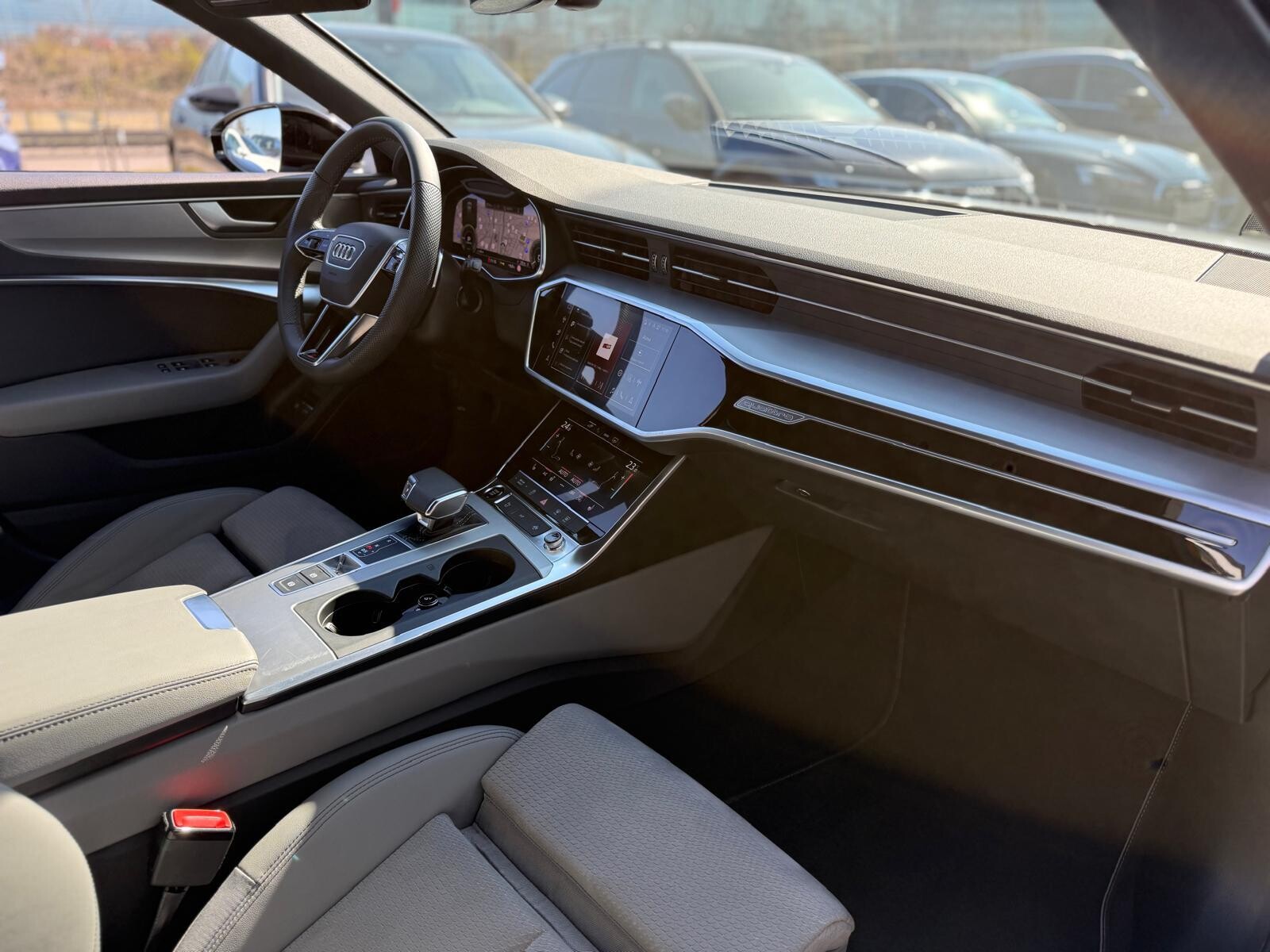 Audi A6 Avant - zdjęcie 26